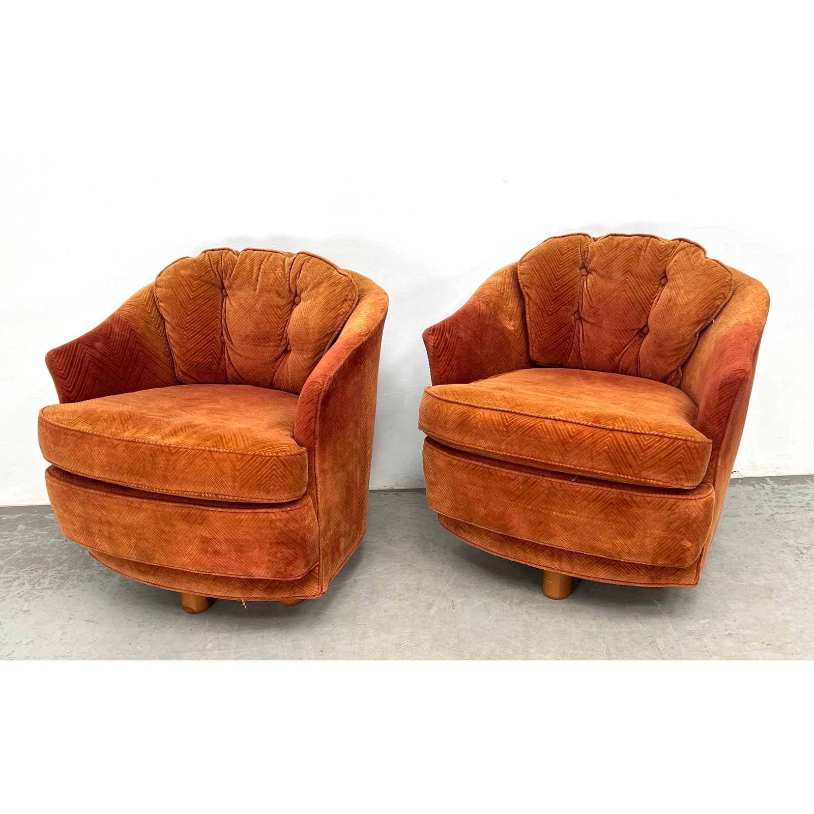 Pair Mid Century Modern Swivel Lounge Chairs. John Stuart Label. (1 of 10)