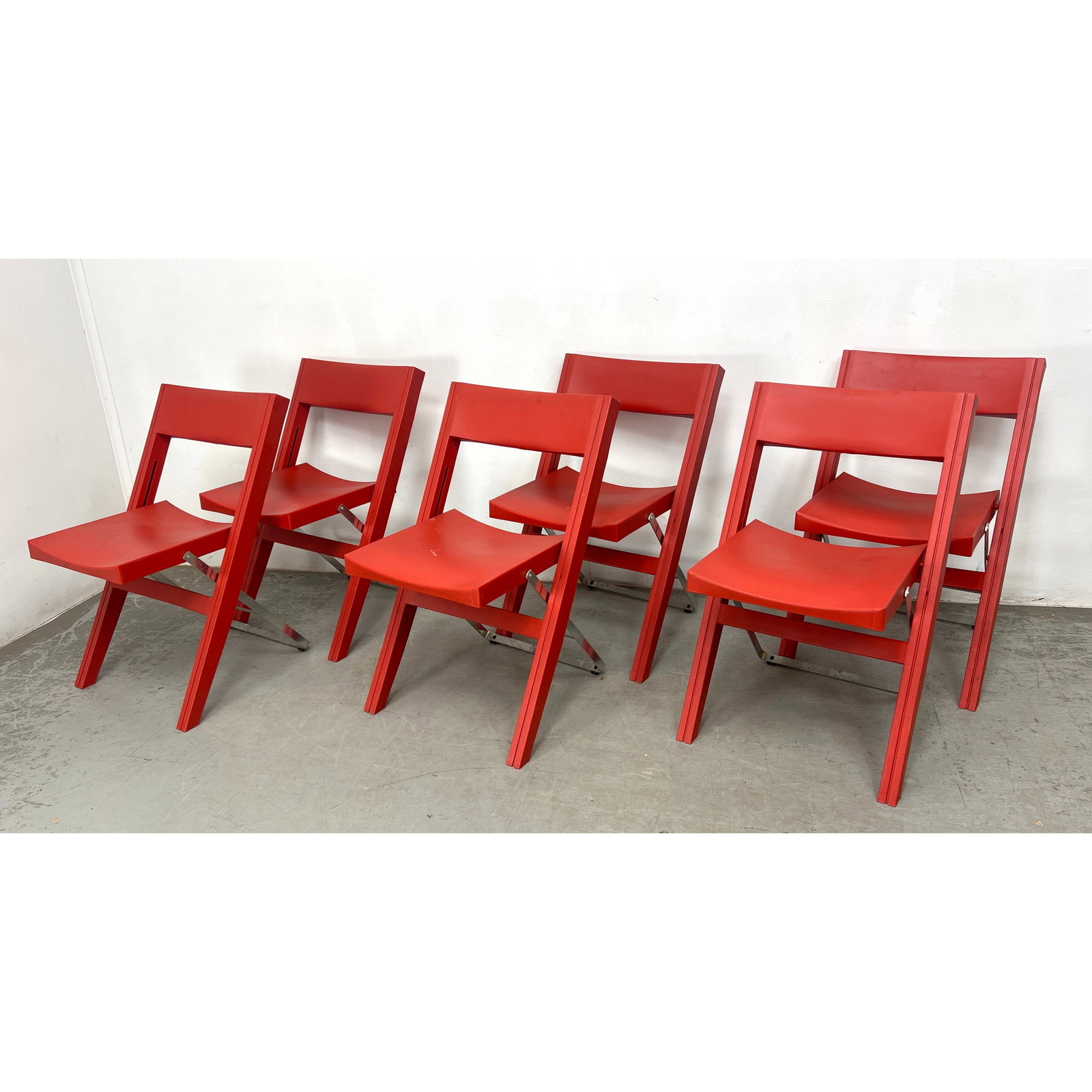Set 6 Vintage Sennik Niels Gammelgaard Ikea Red Plastic Folding Chairs.: Set 6 Vintage Sennik Niels Gammelgaard Ikea Red Plastic Folding Chairs. Dimensions: Height: 30.5 inches, Width: 19.5 inches, Depth: 21 inches. - Seat Height: 17.5 inches ---