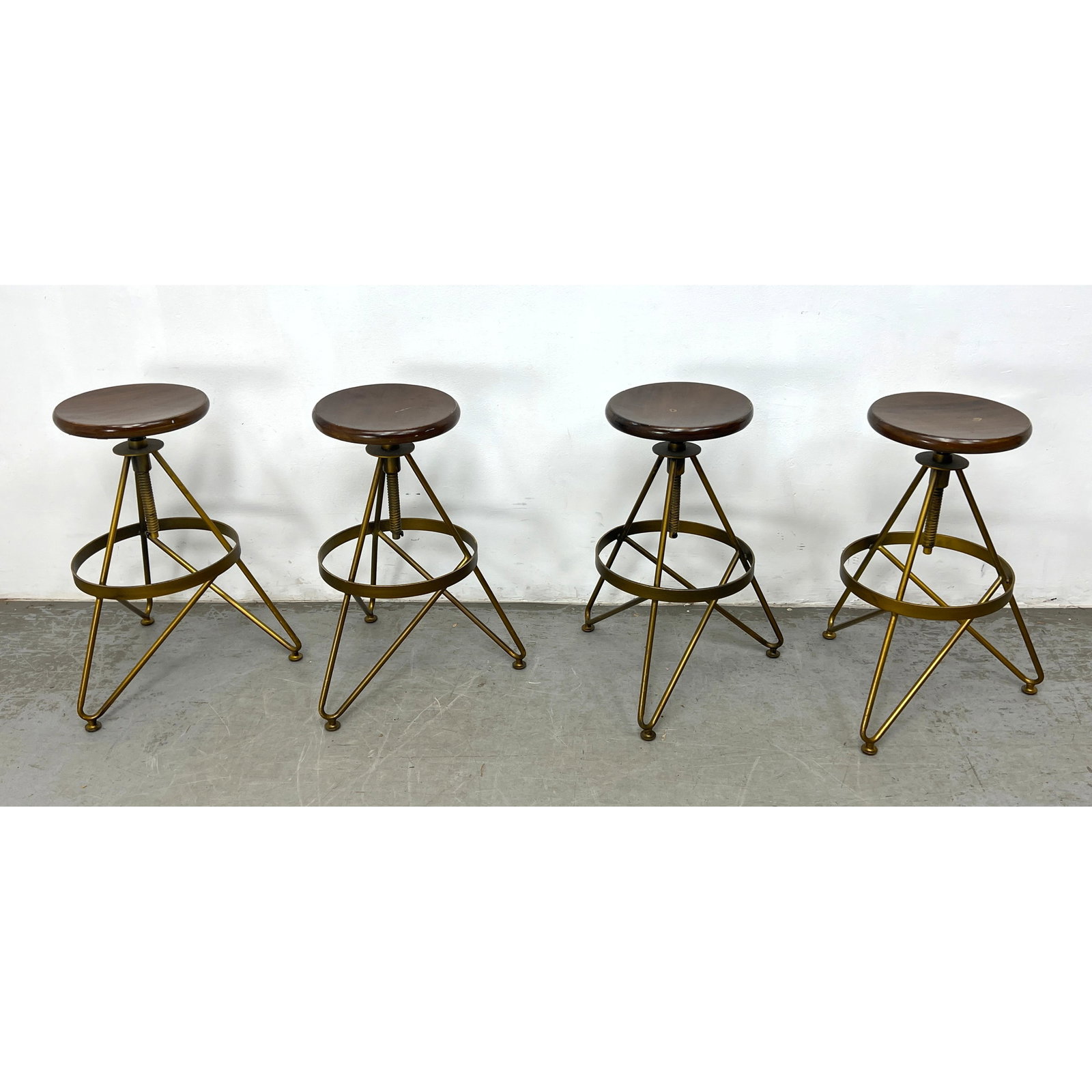 Set 4 Industrial Style Swivel Bar Stools. Adjustable Max hgt about 32 inch.: Set 4 Industrial Style Swivel Bar Stools. Adjustable Max hgt about 32 inch. Dimensions: Height: 25 inches, Width: 19 inches, Depth: 19 inches. ---
