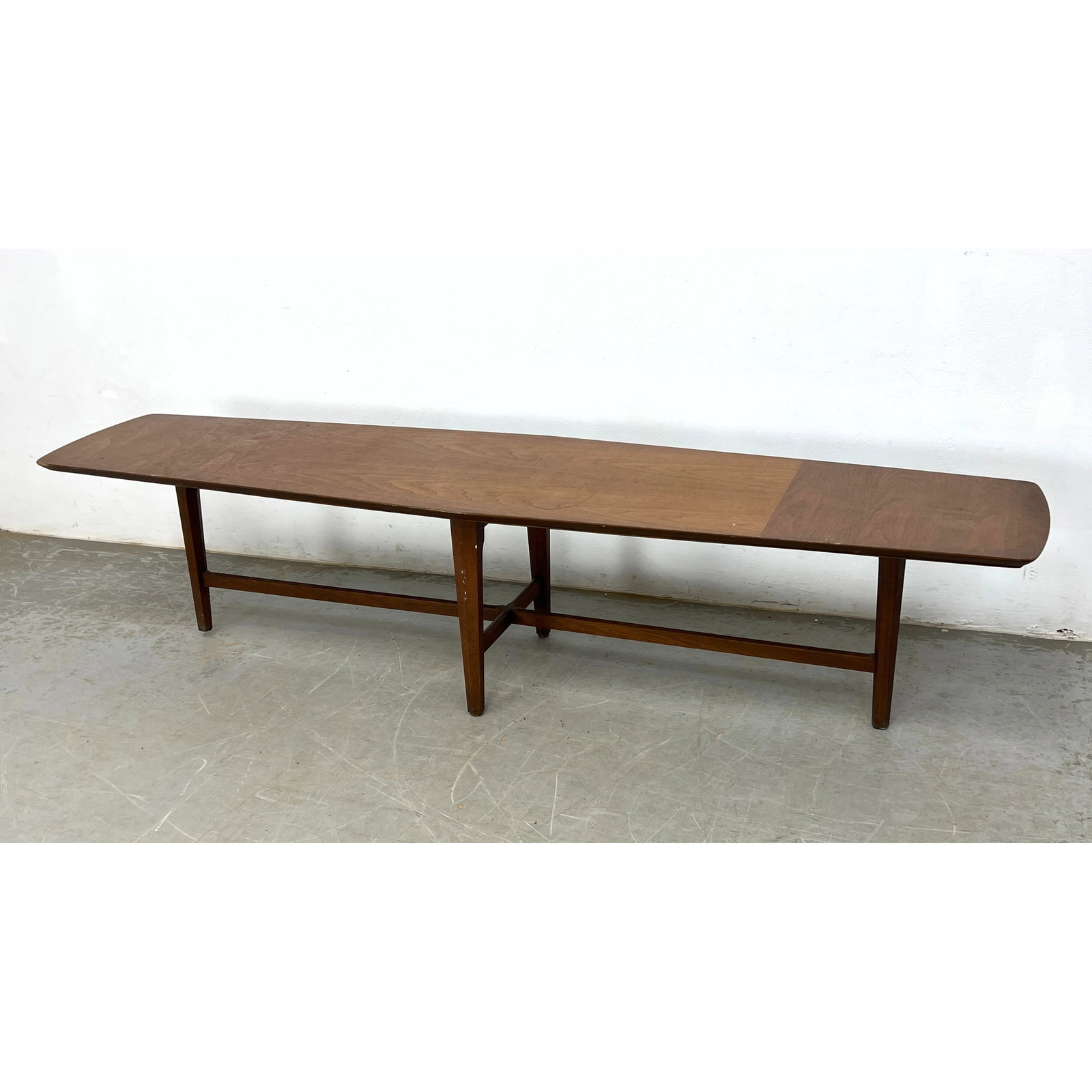 American Modern Surfboard Coffee Table. (1 of 9)