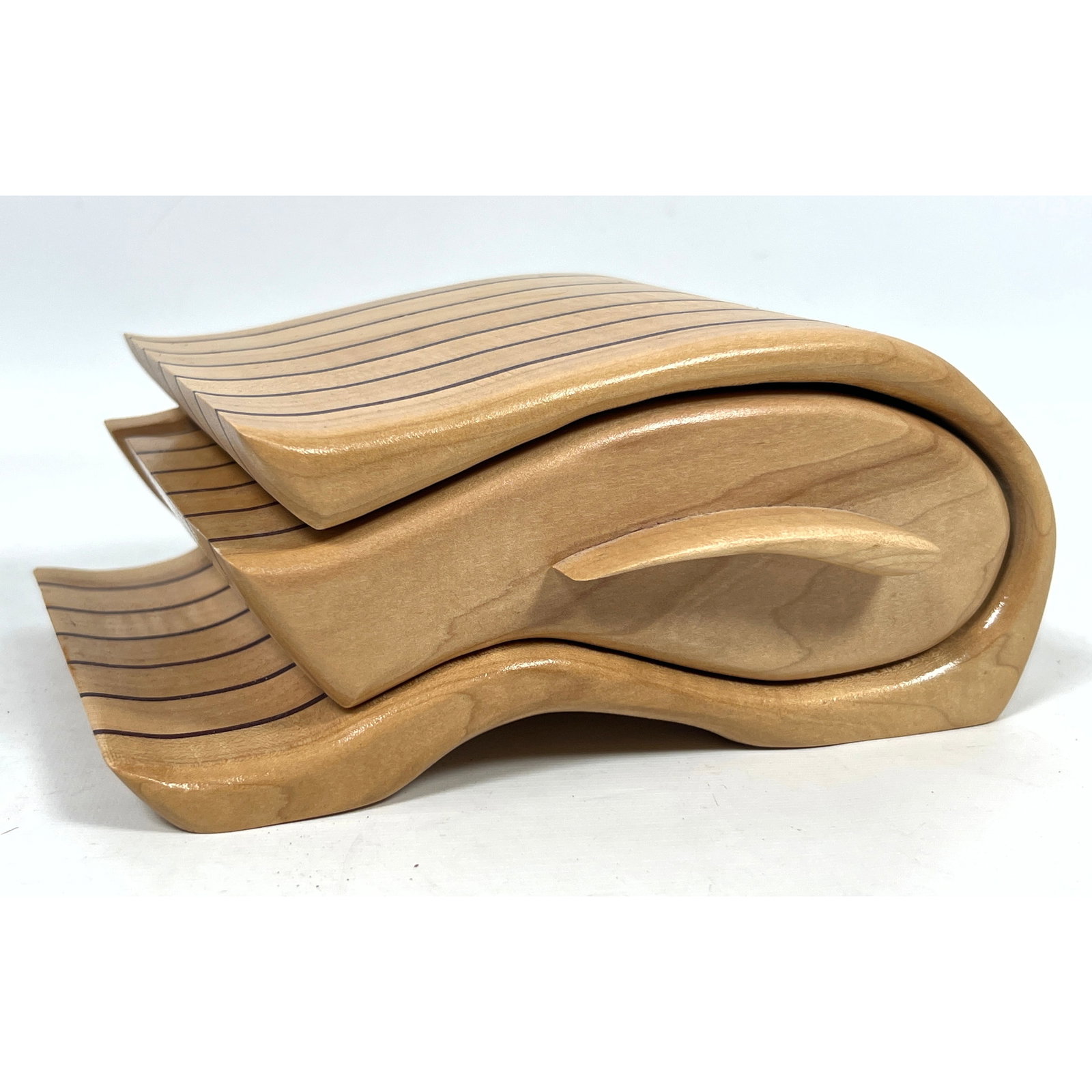 Studio woodworker Dresser Box. (1 of 11)