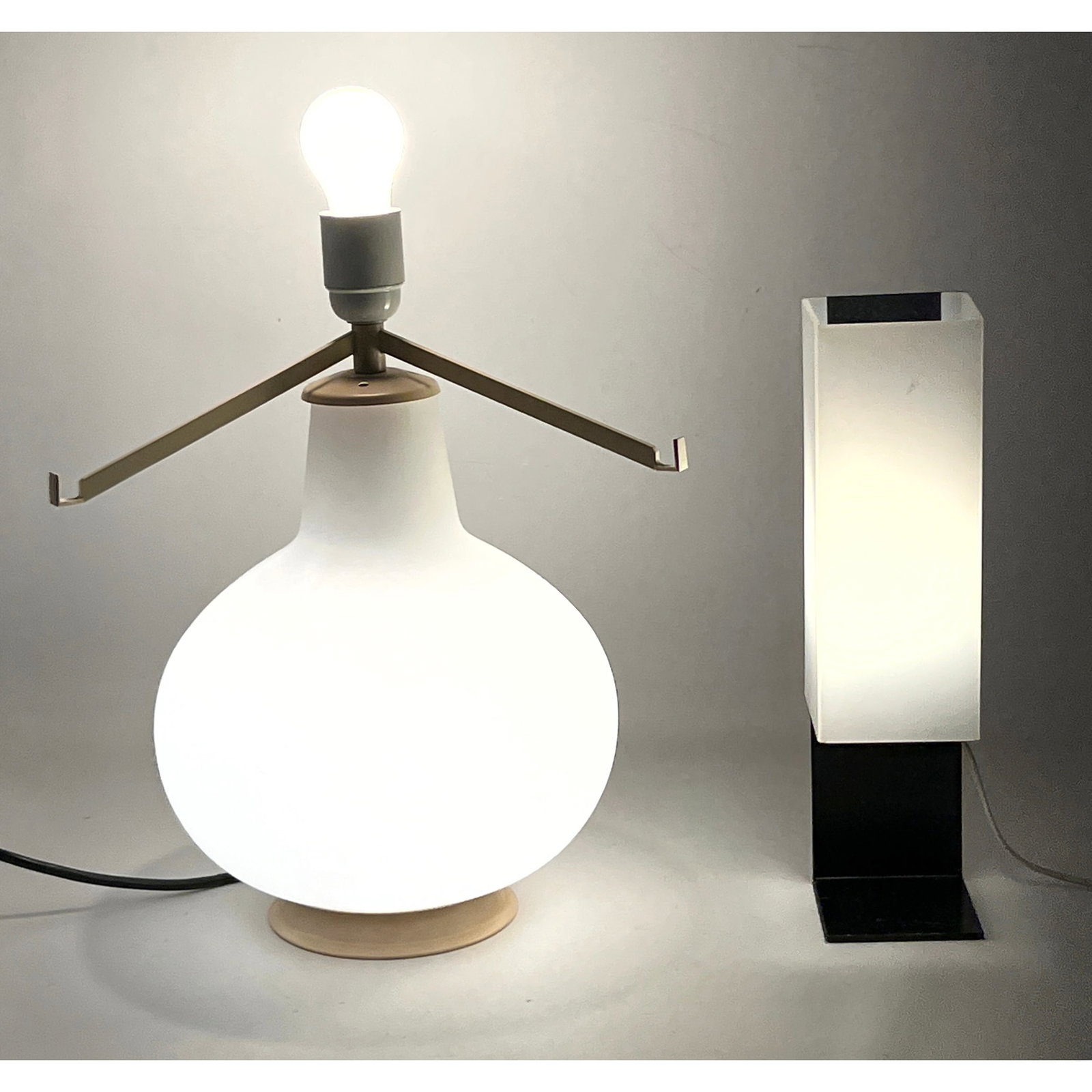 2pcs Modernist Lighting. Italian Fontana Arte Lamp Base, Label. Lucite Mid Century Mod Accent Lamp (1 of 16)