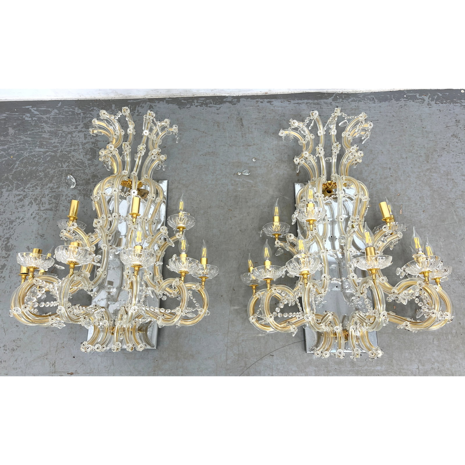 Large Scale Crystal Wall Sconce Lights. Italian Venetian Style. Rezzonico style.: Large Scale Crystal Wall Sconce Lights. Italian Venetian Style. Rezzonico style. Dimensions: Height: 34 inches, Width: 26 inches, Depth: 17 inches. ---