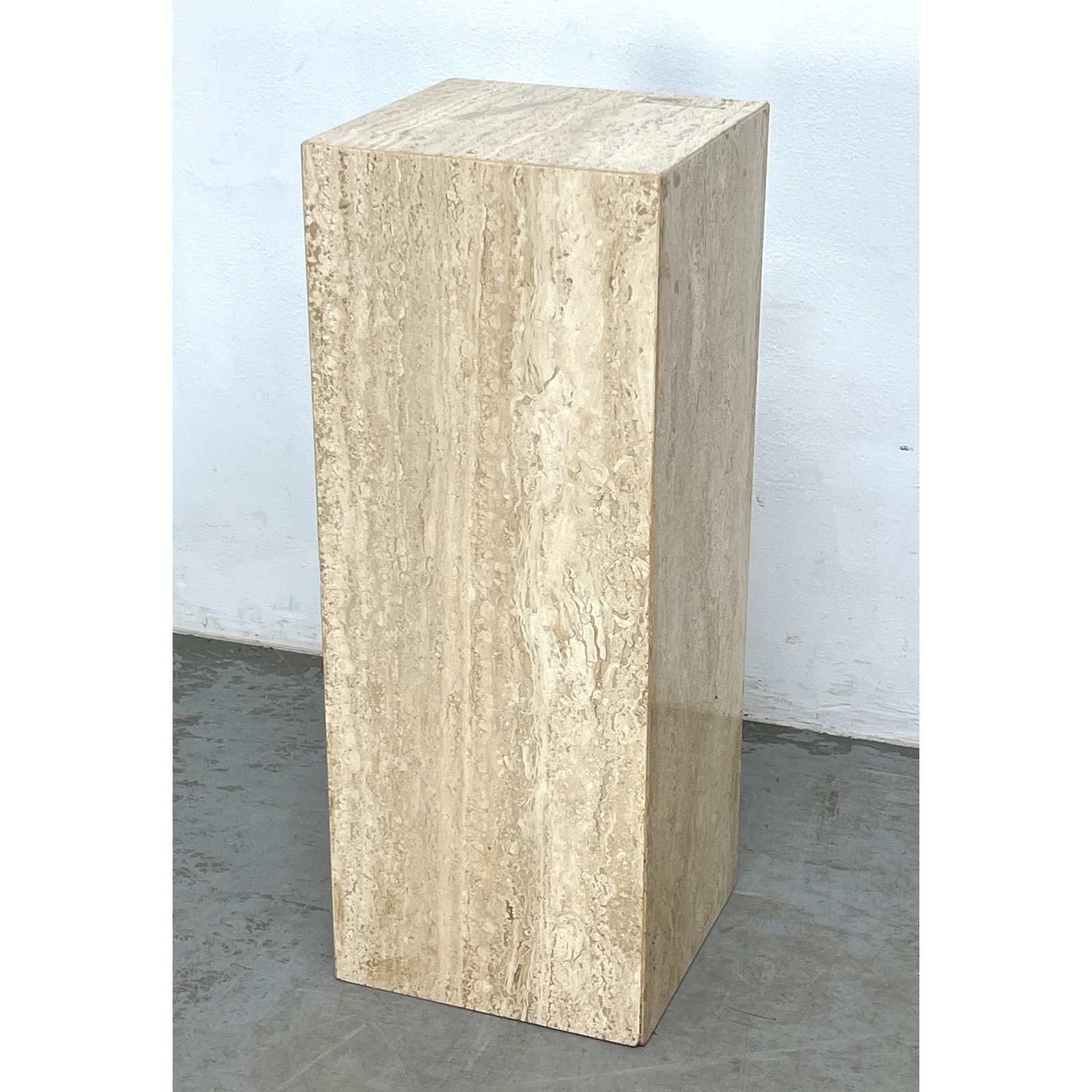 Travertine Square Column Pedestal. (1 of 7)