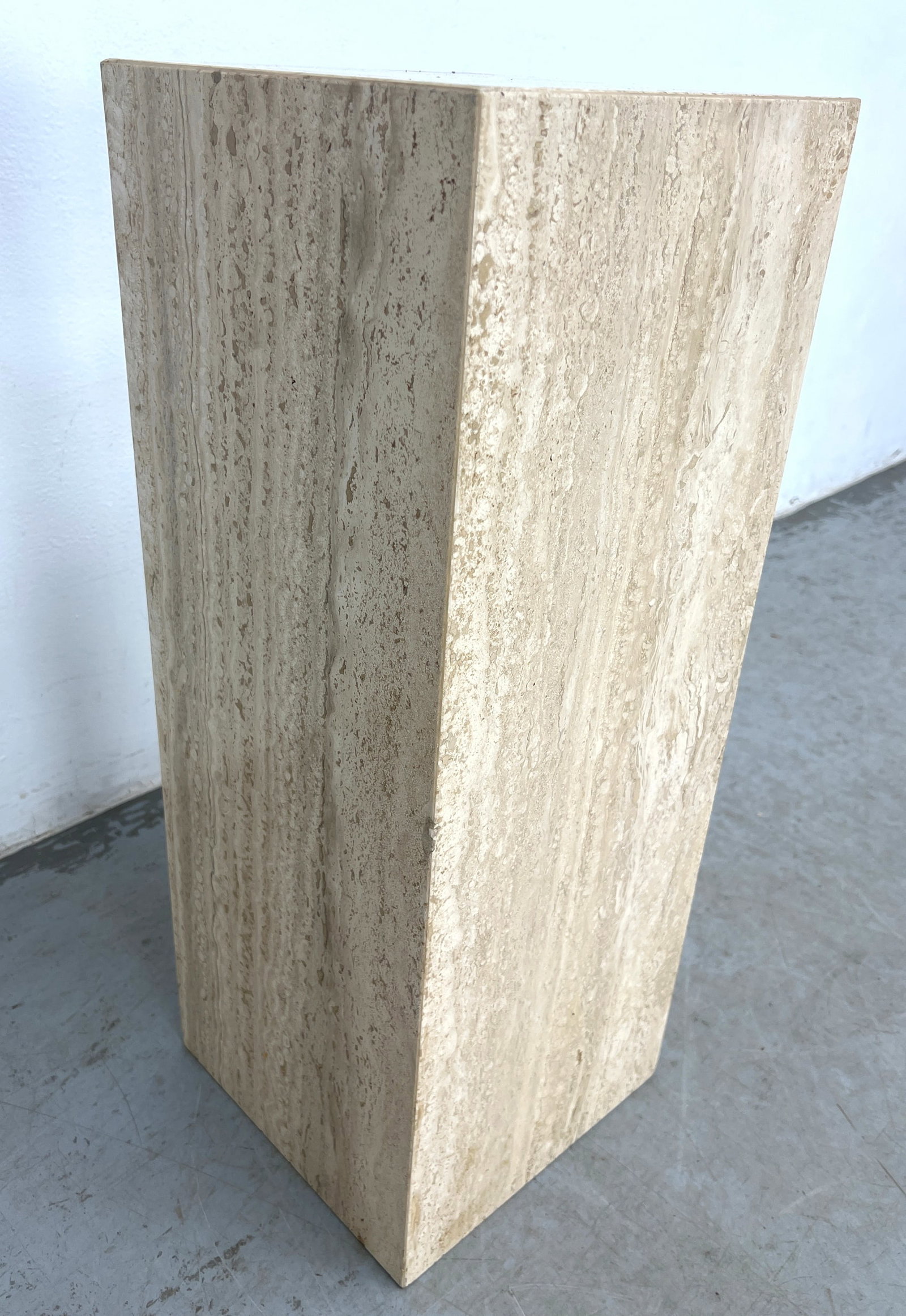 Travertine Square Column Pedestal. - 4