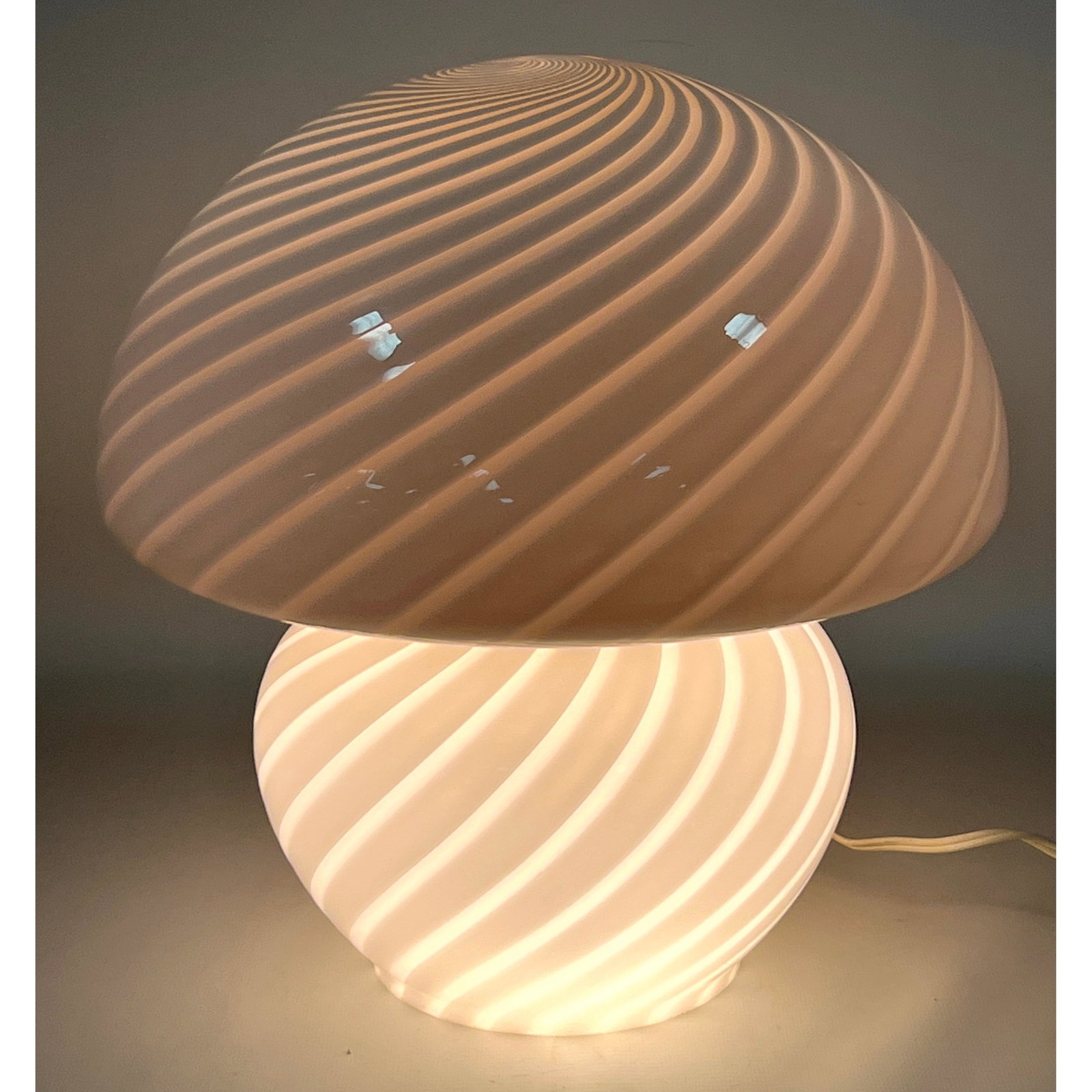 Murano Swirl Glass Table Lamp. Attributed to Vitri: Murano Swirl Glass Table Lamp. Attributed to Vitri Dimensions: Height: 12 inches, Width: 12 inches, Depth: 12 inches. ---