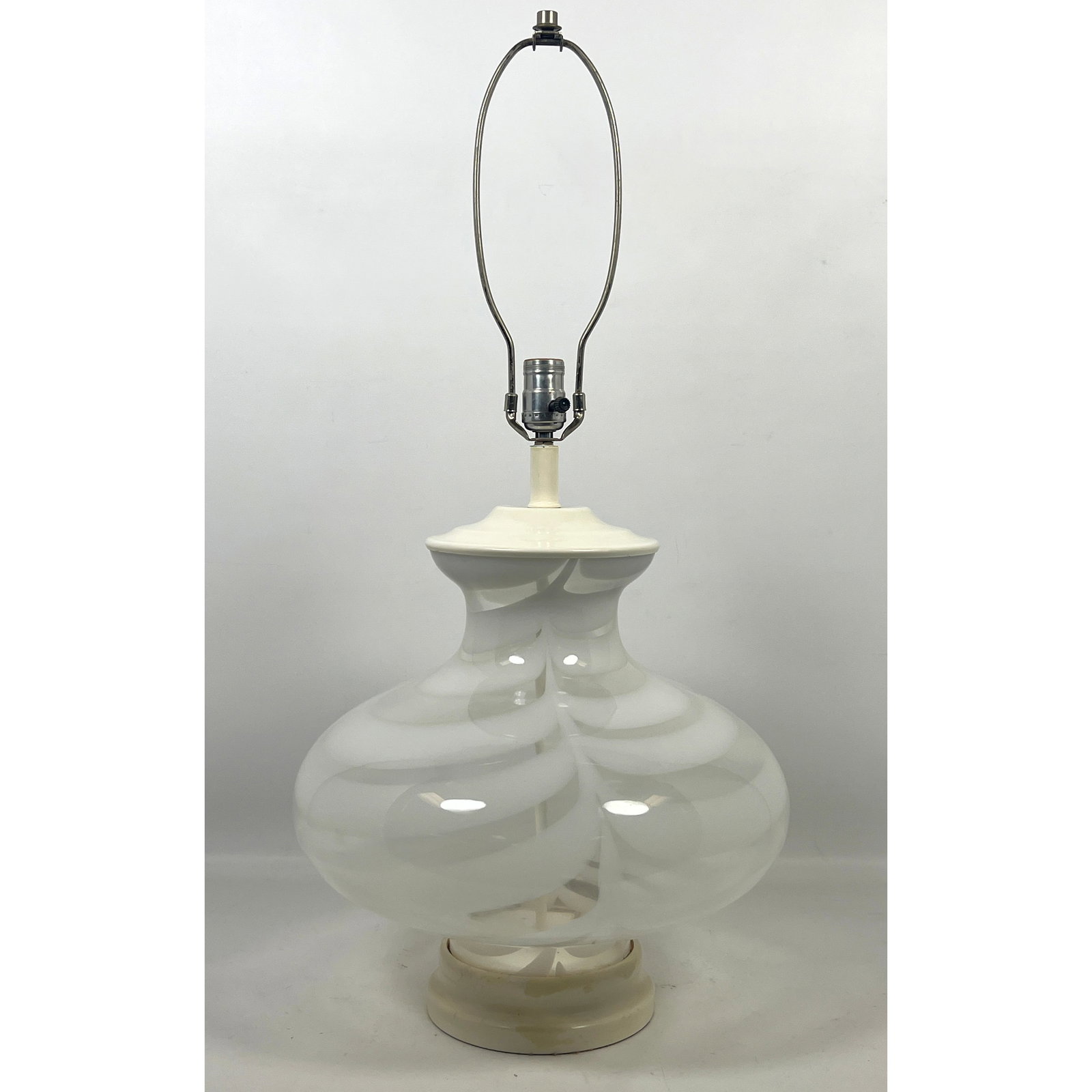 Italian Murano Art Glass Table Lamp. white and clear.: Italian Murano Art Glass Table Lamp. white and clear. Dimensions: Height: 31 inches, Width: 15.5 inches, Depth: 15.5 inches. ---