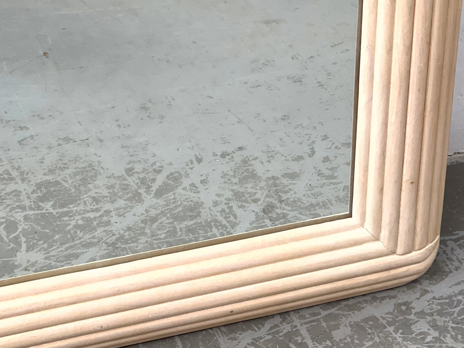 Split Reed White washed Wall Mirror. - 5