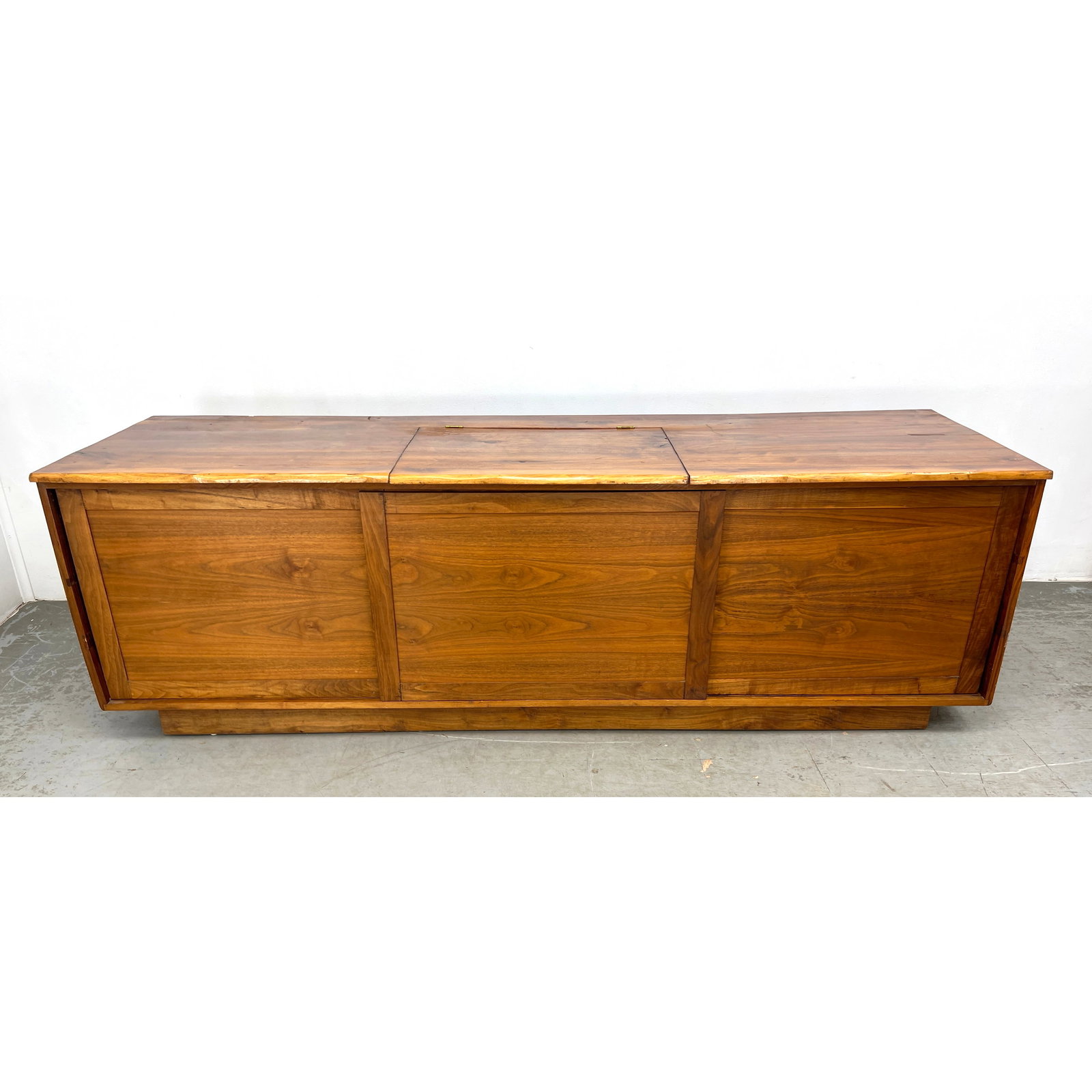 Vintage Custom Studio Made Stereo Components Cabinet with Free Edge Top. Nakashima Style. (1 of 14)