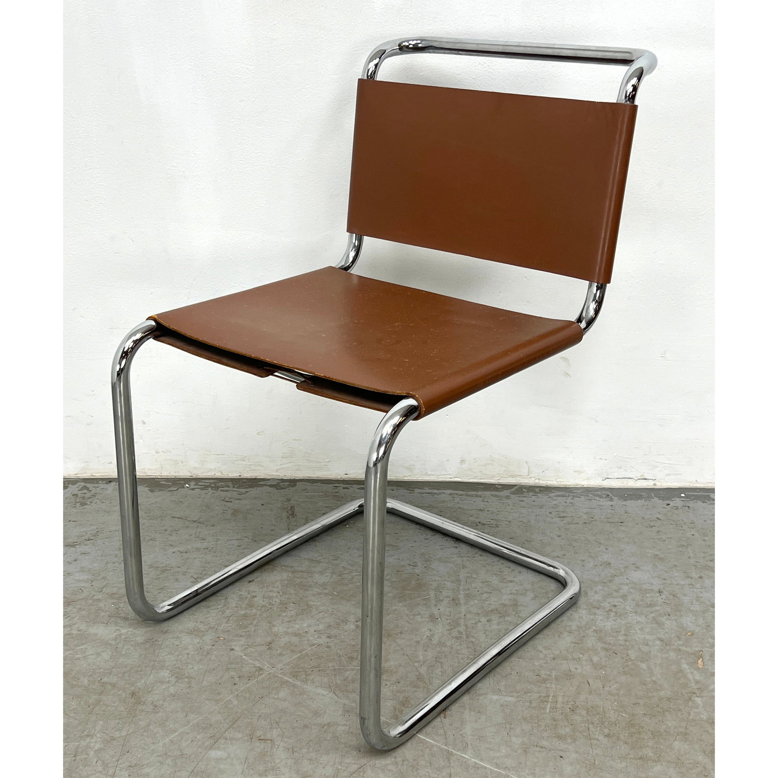 MR10 cantilever side chair. Originally designed by Ludwig Mies van der Rohe for Knoll: MR10 cantilever side chair. Originally designed by Ludwig Mies van der Rohe for Knoll Dimensions: Height: 31 inches, Width: 18 inches, Depth: 25 inches. - Seat Height: 18 inches ---