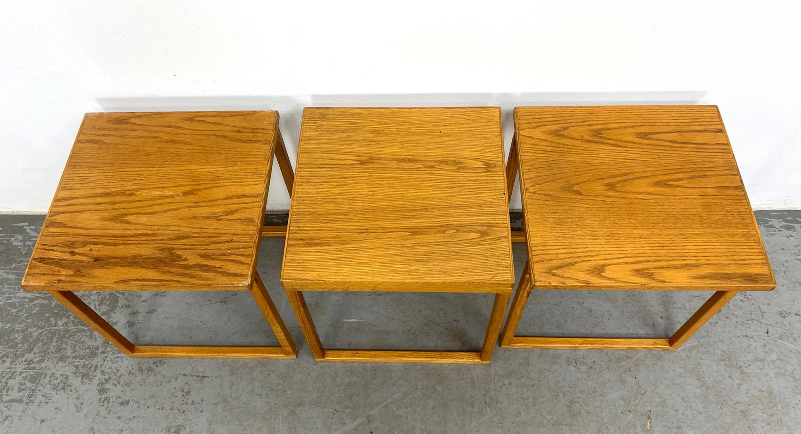 3pc Danish Modern Nesting Cube Table Set. - 3