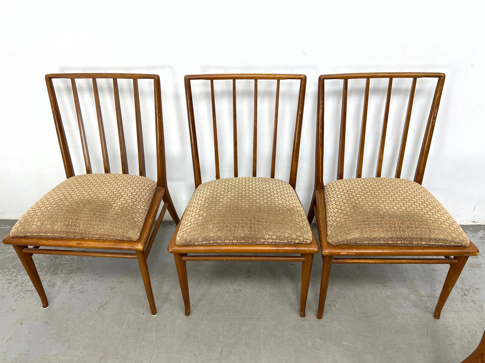 Set 6 Robsjohn Gibbings Attributed Dining Chairs. - 2