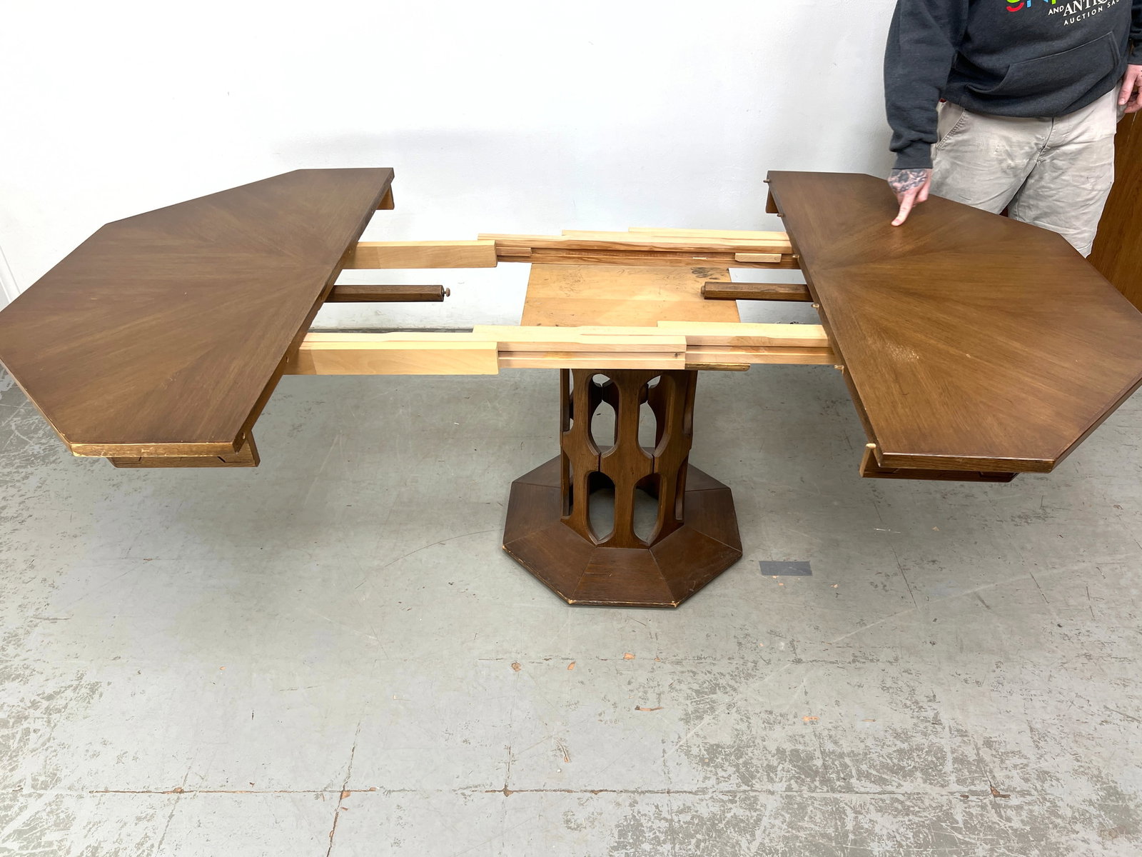 Harvey Probber Style Octagonal Extension Dining Table - 10