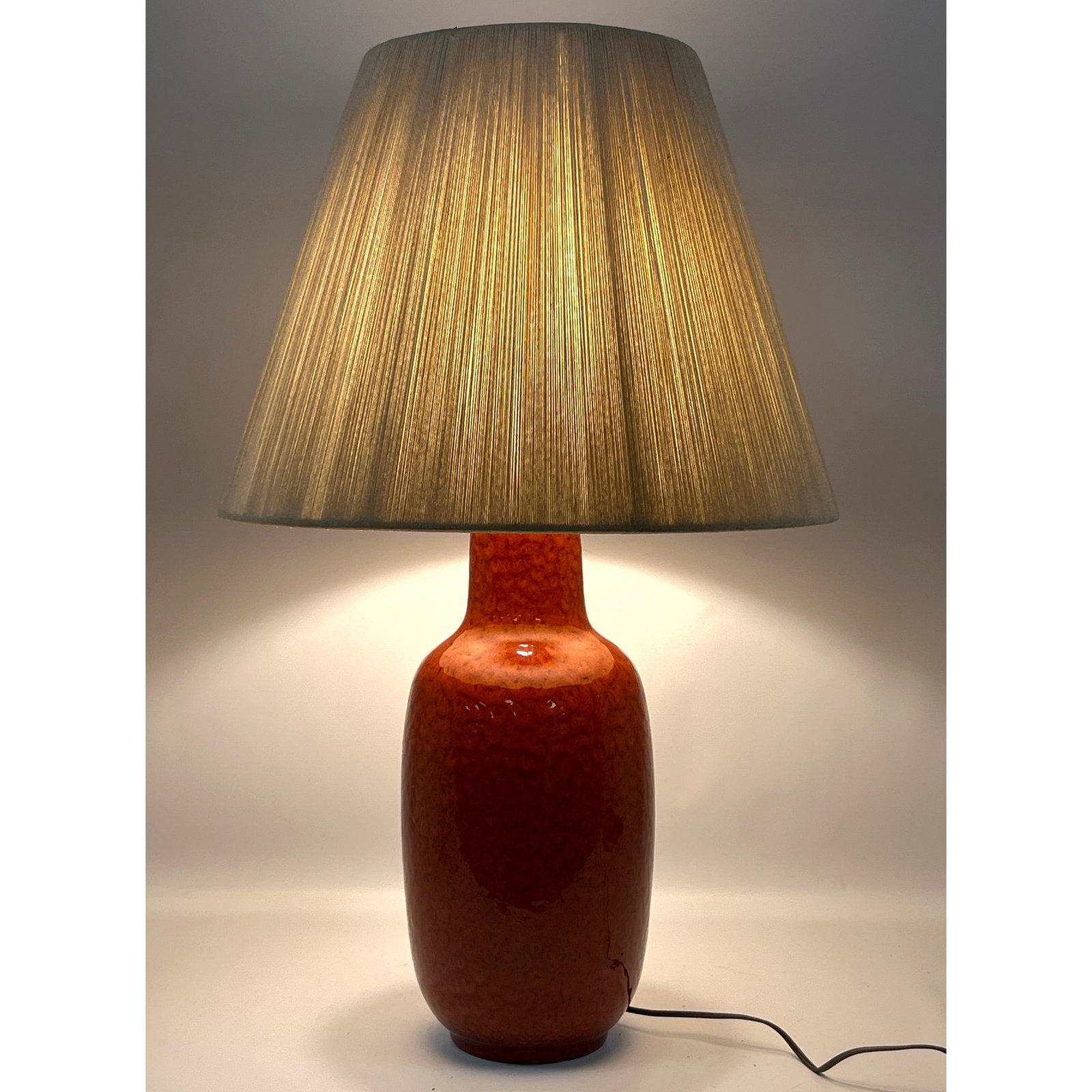 Mid Century Modern Mottled Red Glaze Table Lamp. Cord Shade. (1 of 12)