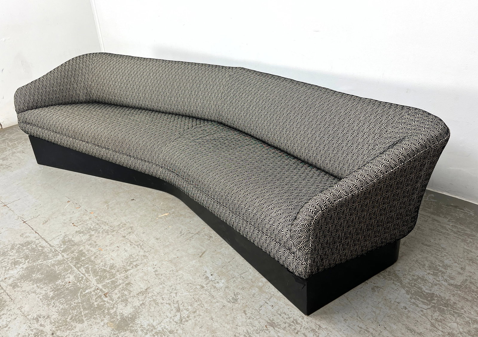 Adrian Pearsall Attributed Cloud Sofa. Angled form on platform base. Quality construction. Vintage M (1 of 14)