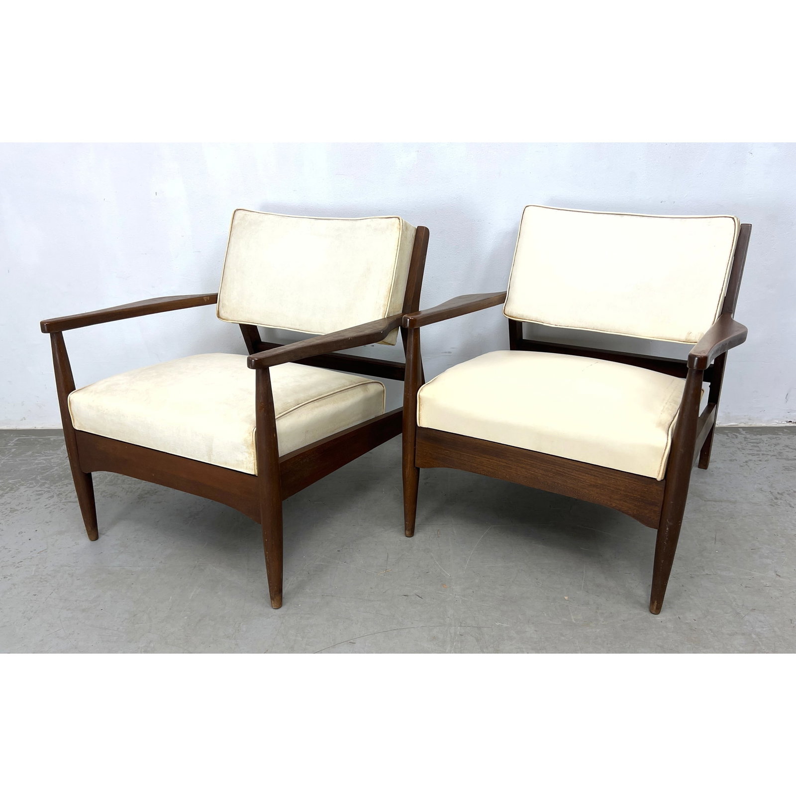 Pair American Modern Walnut Lounge Chairs. Vintage Mid Century Modern (1 of 10)