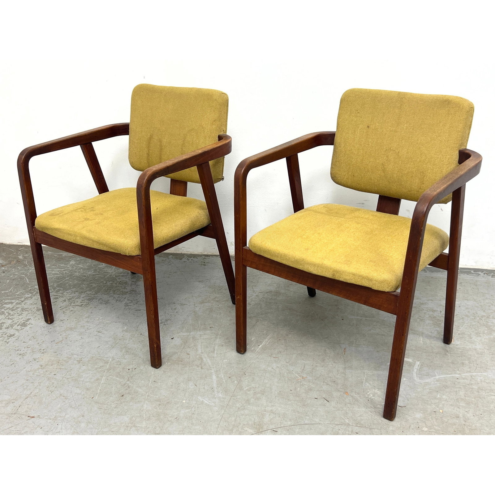Pair George Nelson Model 4663 armchairs for Herman Miller (1 of 10)