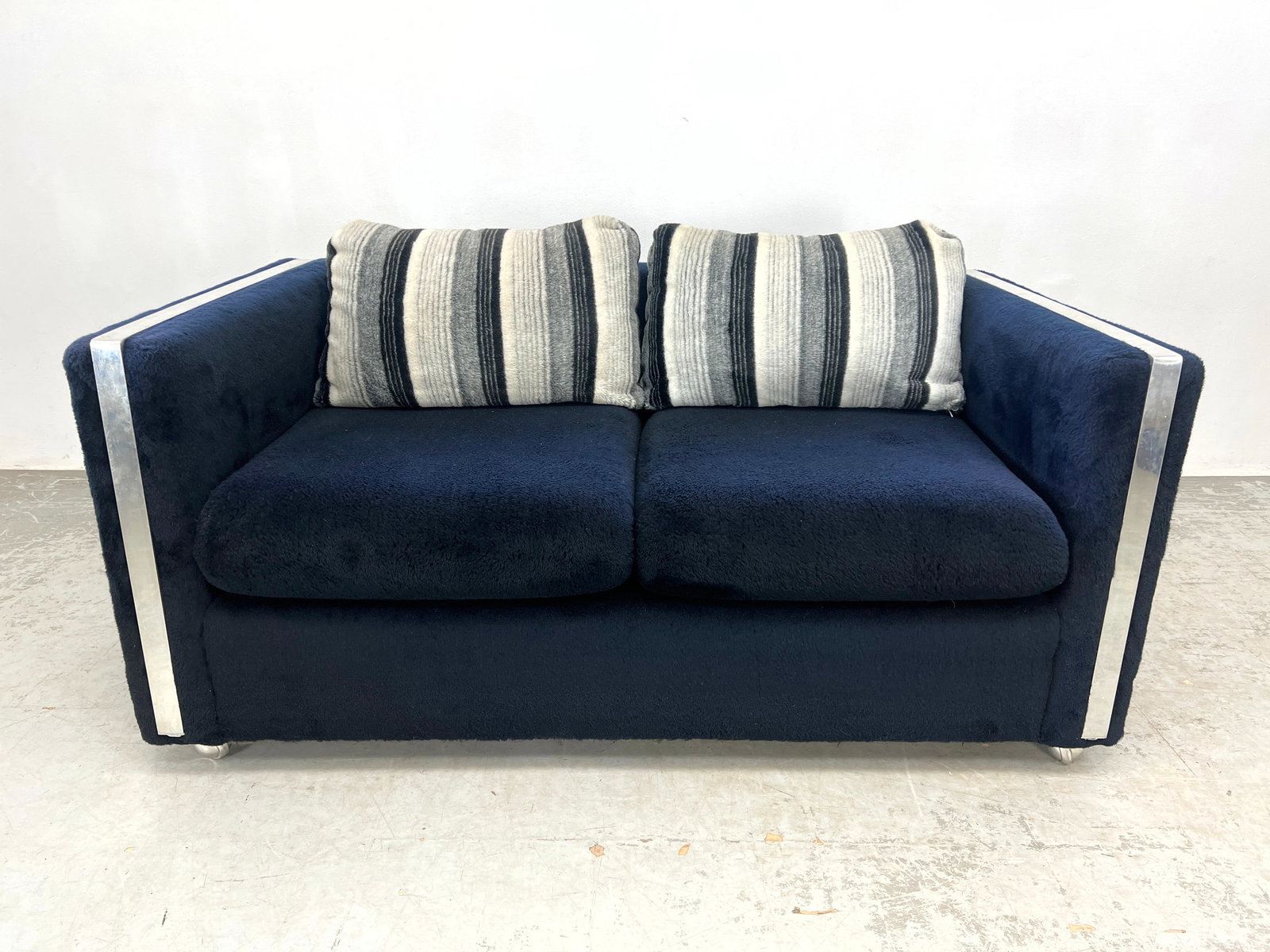 Mid Century Modern Baughman Style Chrome Trim Love Seat Sofa. Stuart Furniture. (1 of 13)