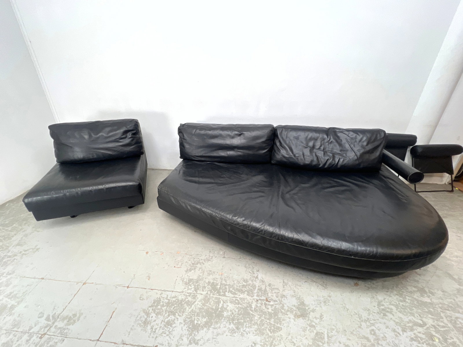 Antonio Citterio for BandB Italia 2 Section Sofa Couch. Sity sectional. Black leather. - 11