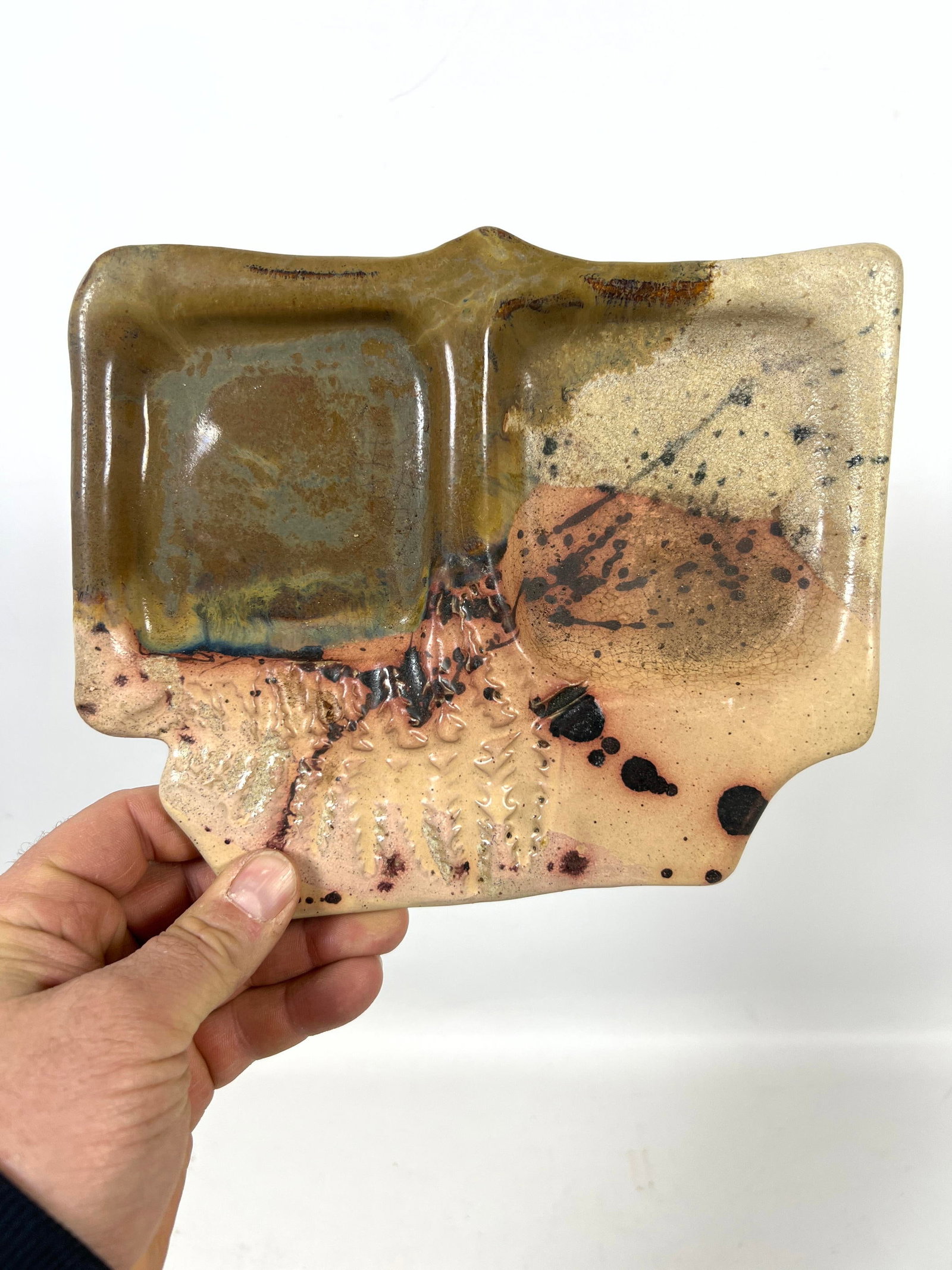 4pcs Studio Art Pottery. signed. - 4