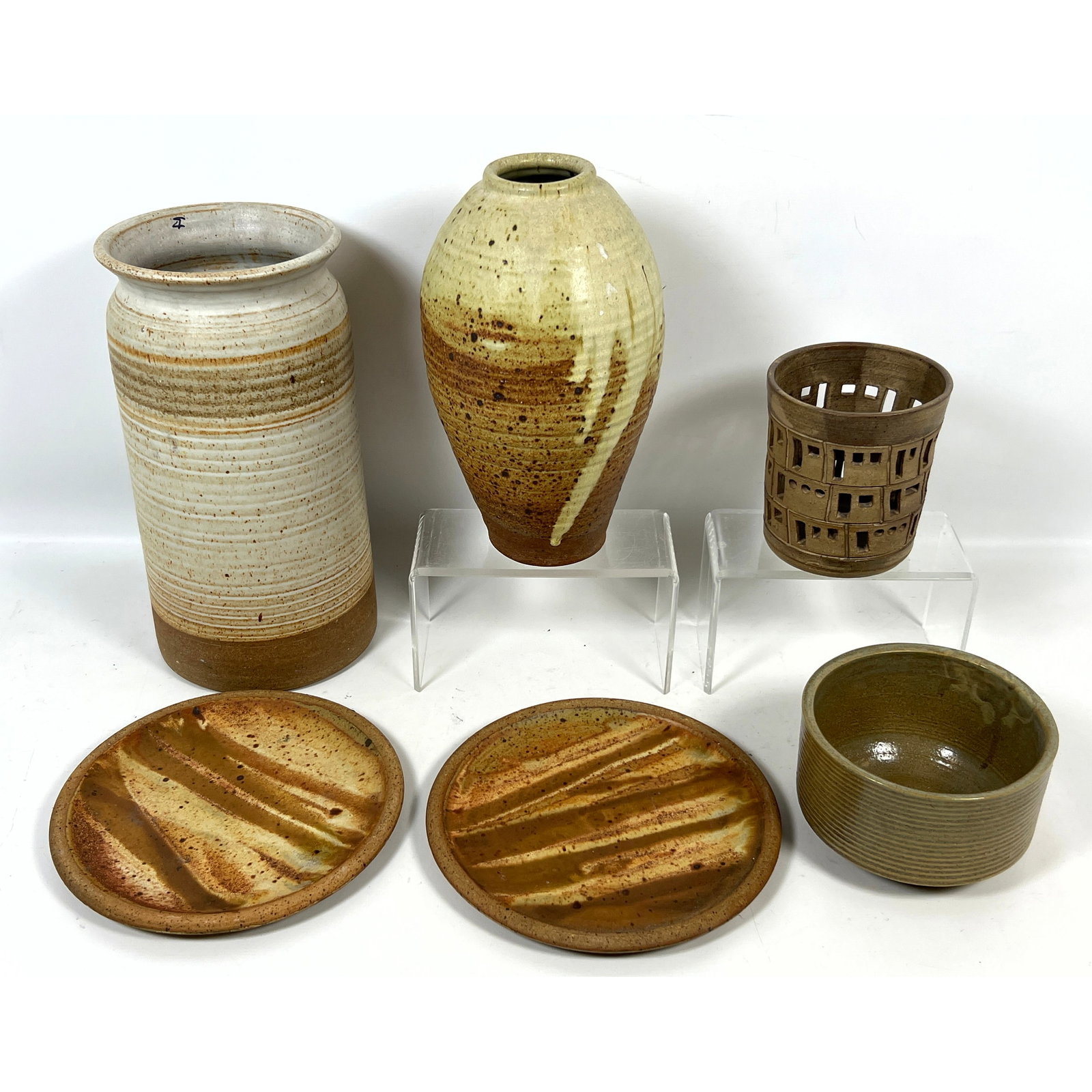 6pc Studio Art Pottery Lot. Most pieces signed. (1 of 17)