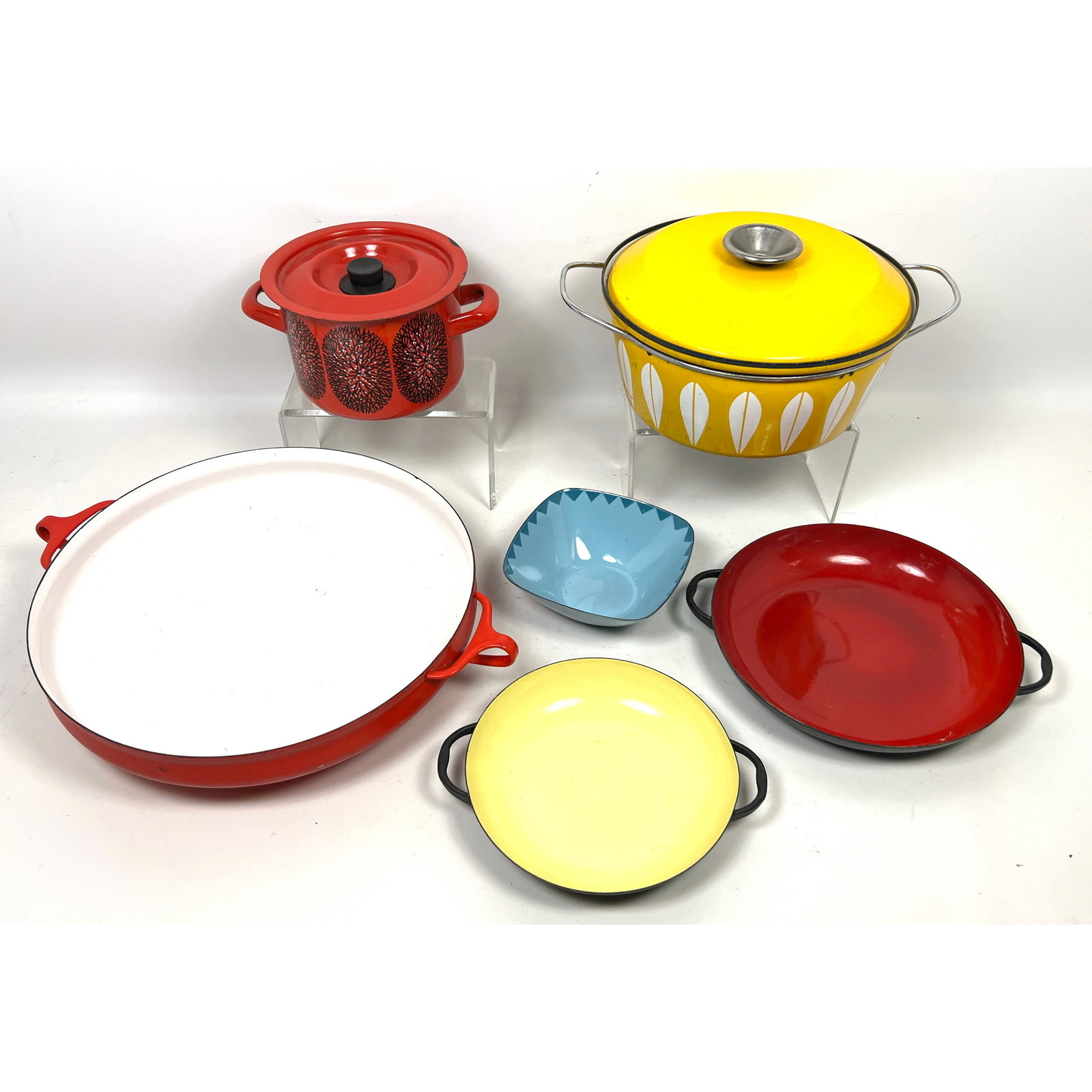 Mid Century Modern Cookware Lot. Catherineholm Norway Yellow Enamel Pot, Dansk Red Paella Pan, Yello (1 of 19)