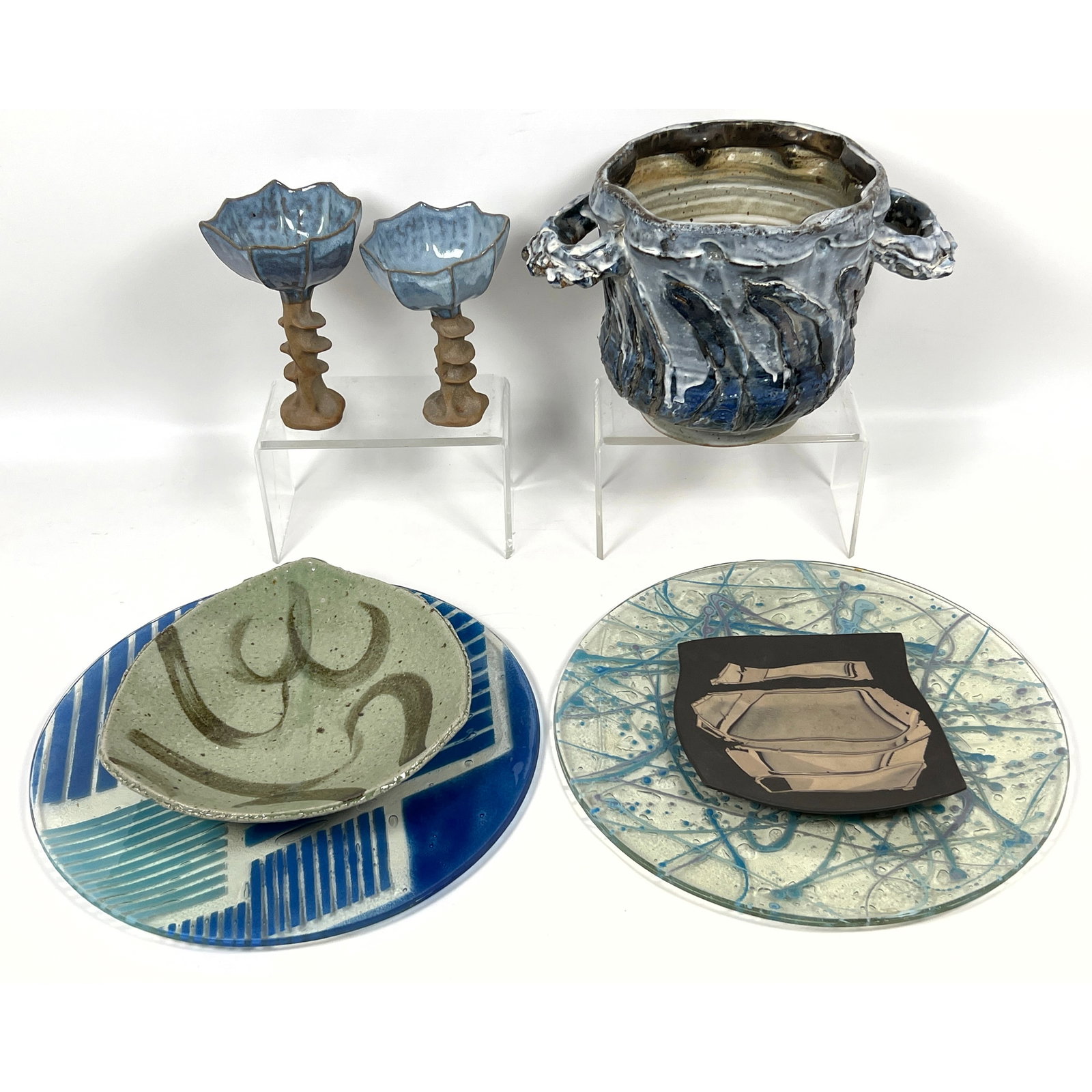 Lot Studio Pottery and Glass. Glazed pottery and fused glass.: Lot Studio Pottery and Glass. Glazed pottery and fused glass. Dimensions: Height: 8 inches, Width: 13 inches, Depth: 8 inches. --- US Packing and Shipping charge: In house shipping available. Will be