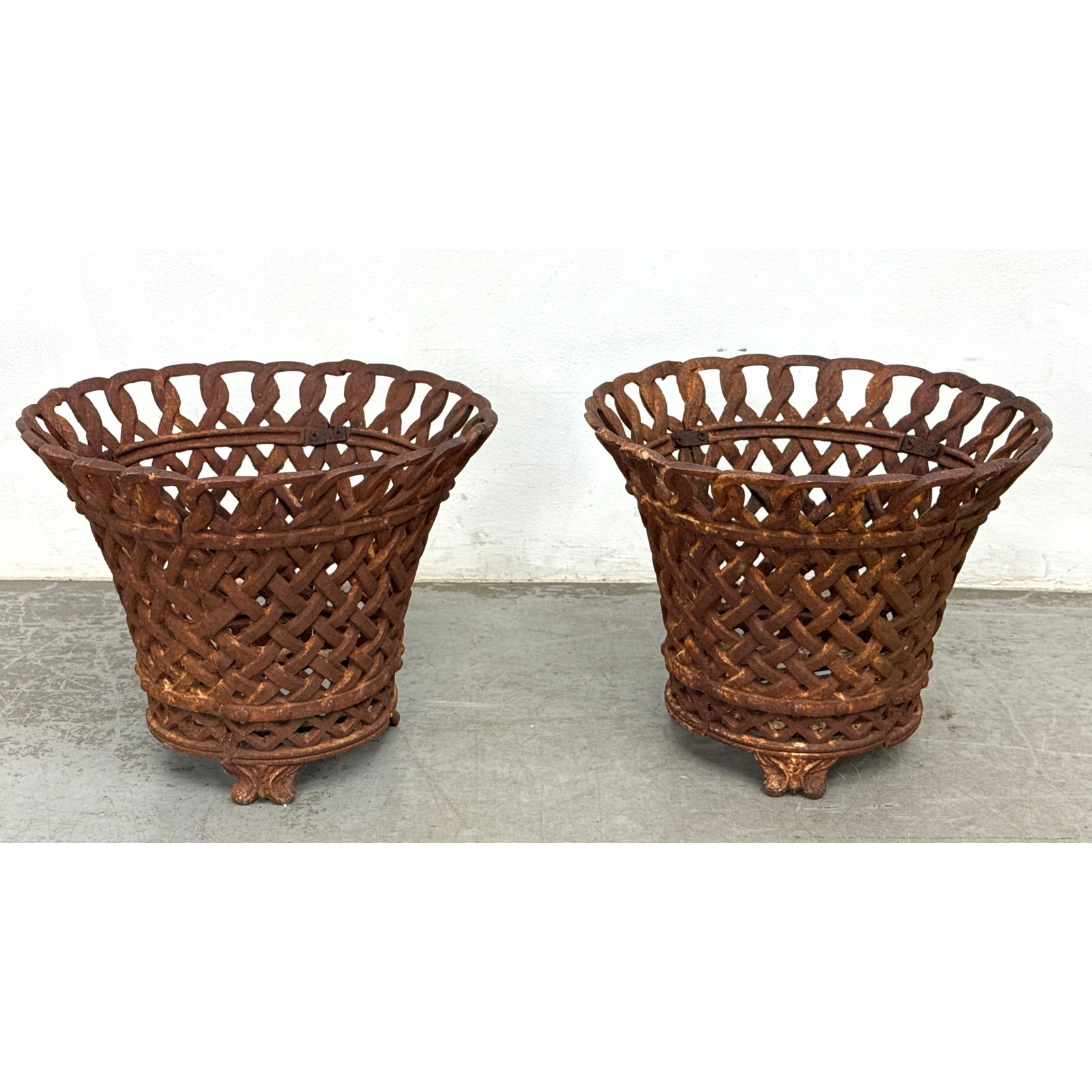 Pair Iron Garden Basket Weave Planters. (1 of 11)