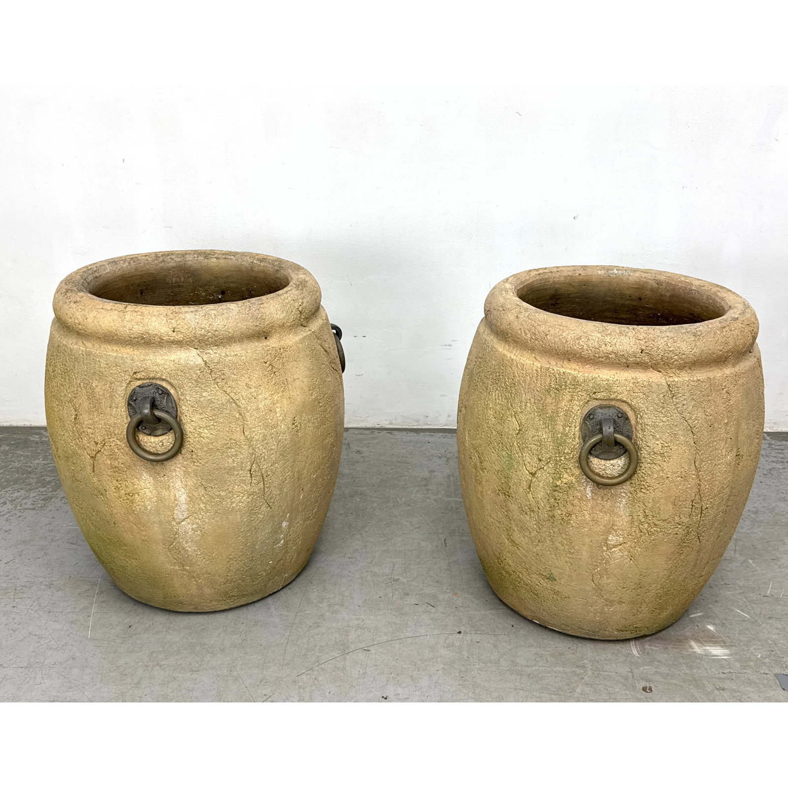Pair 27" Large Heavy Cast Stone and Iron Garden Urn Planters. Outdoor Pots. (1 of 13)
