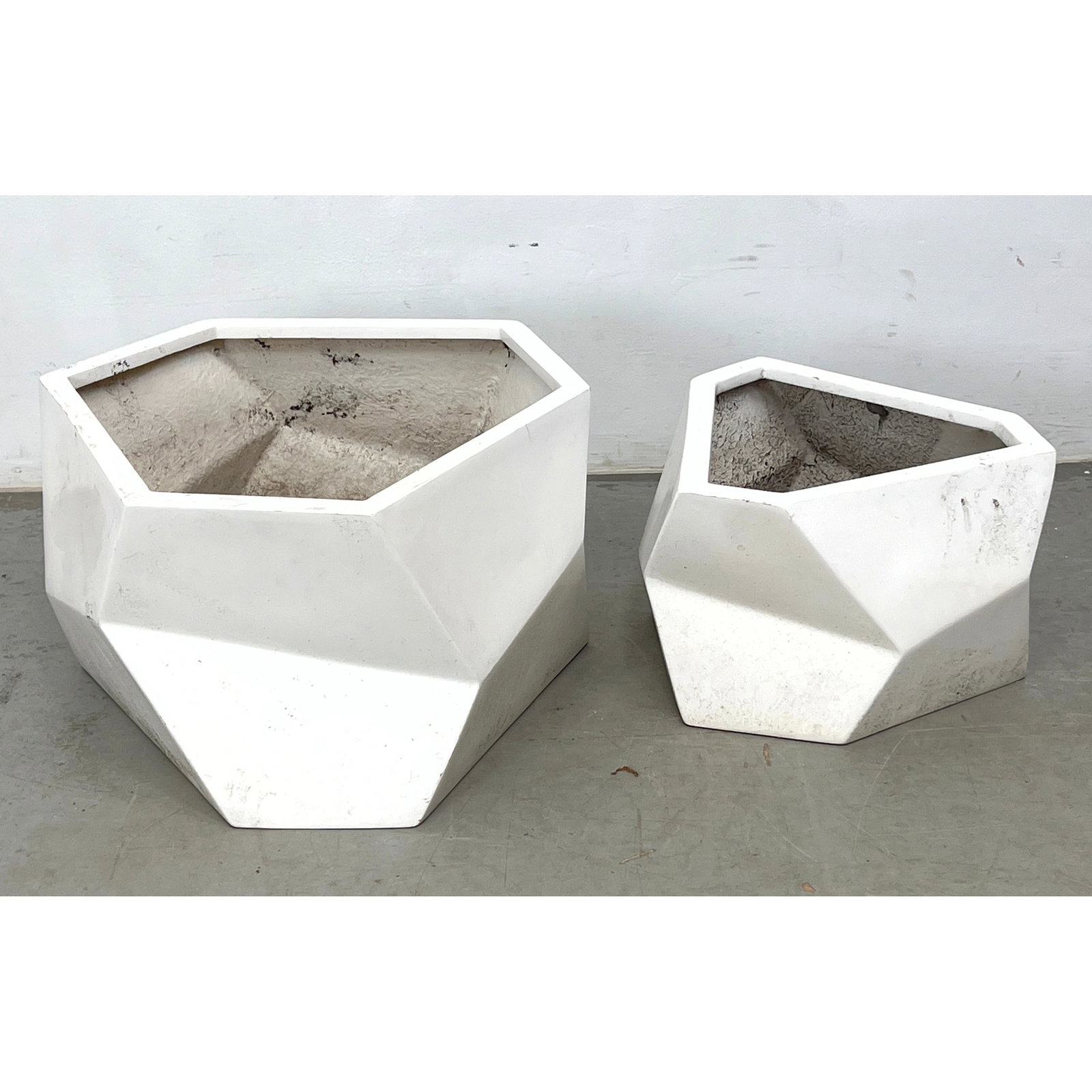 2pc Geometric Origami style Modernist Planters. Faceted. White Finish. Likely Fiberglass Constructio (1 of 8)