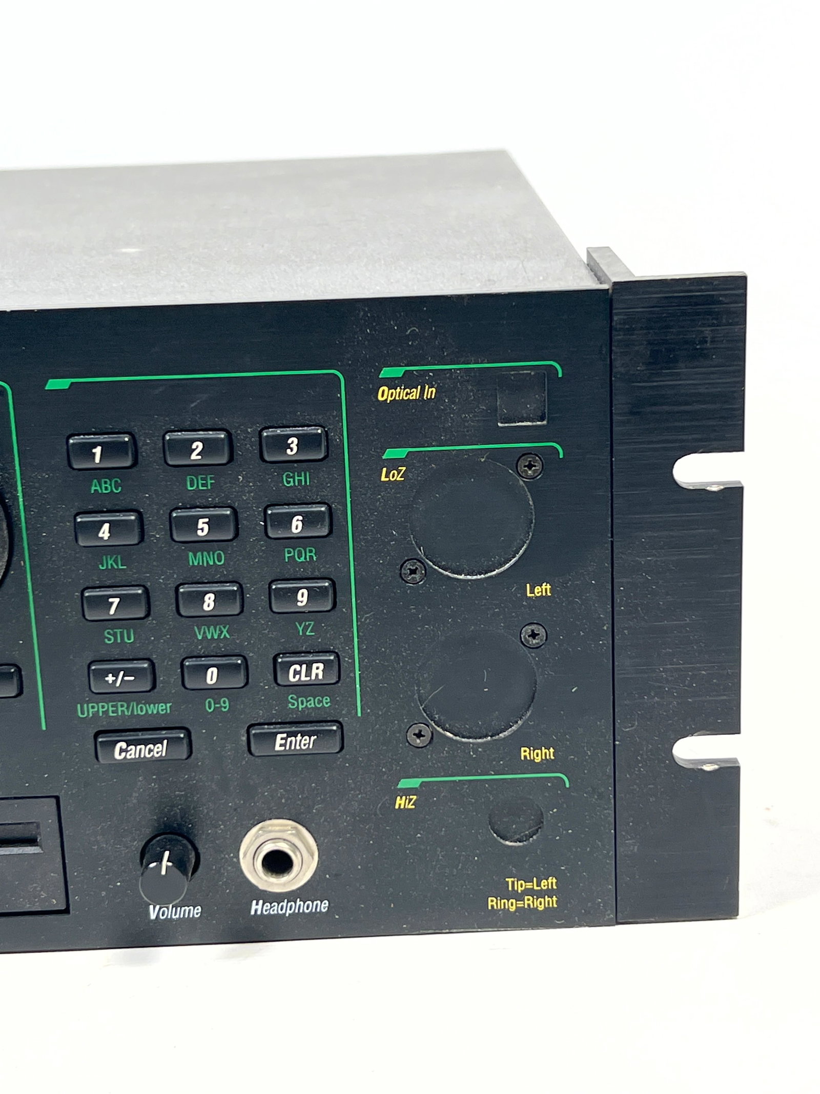Kurzweil K2500R rack-mountable digital synthesizer and sampler module utilizing V.A.S.T. (Variable A - 6