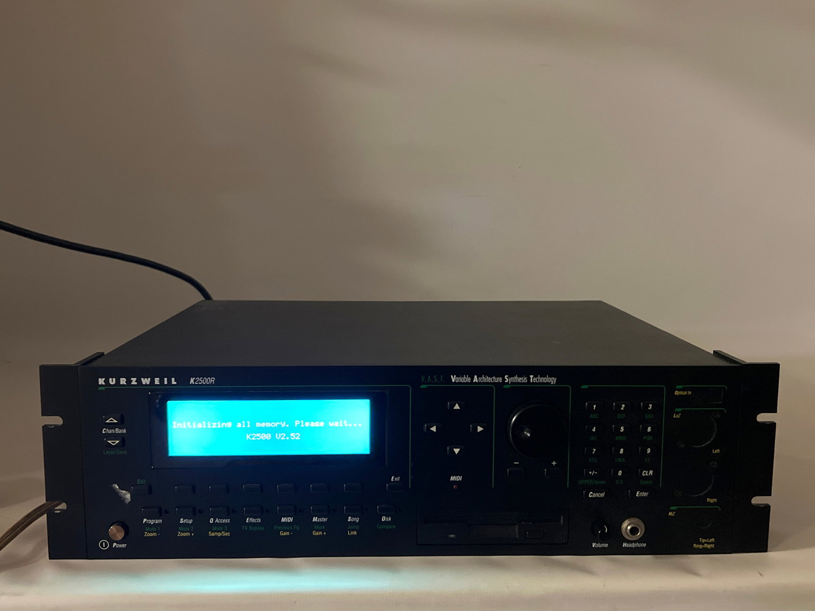 Kurzweil K2500R rack-mountable digital synthesizer and sampler module utilizing V.A.S.T. (Variable A - 7