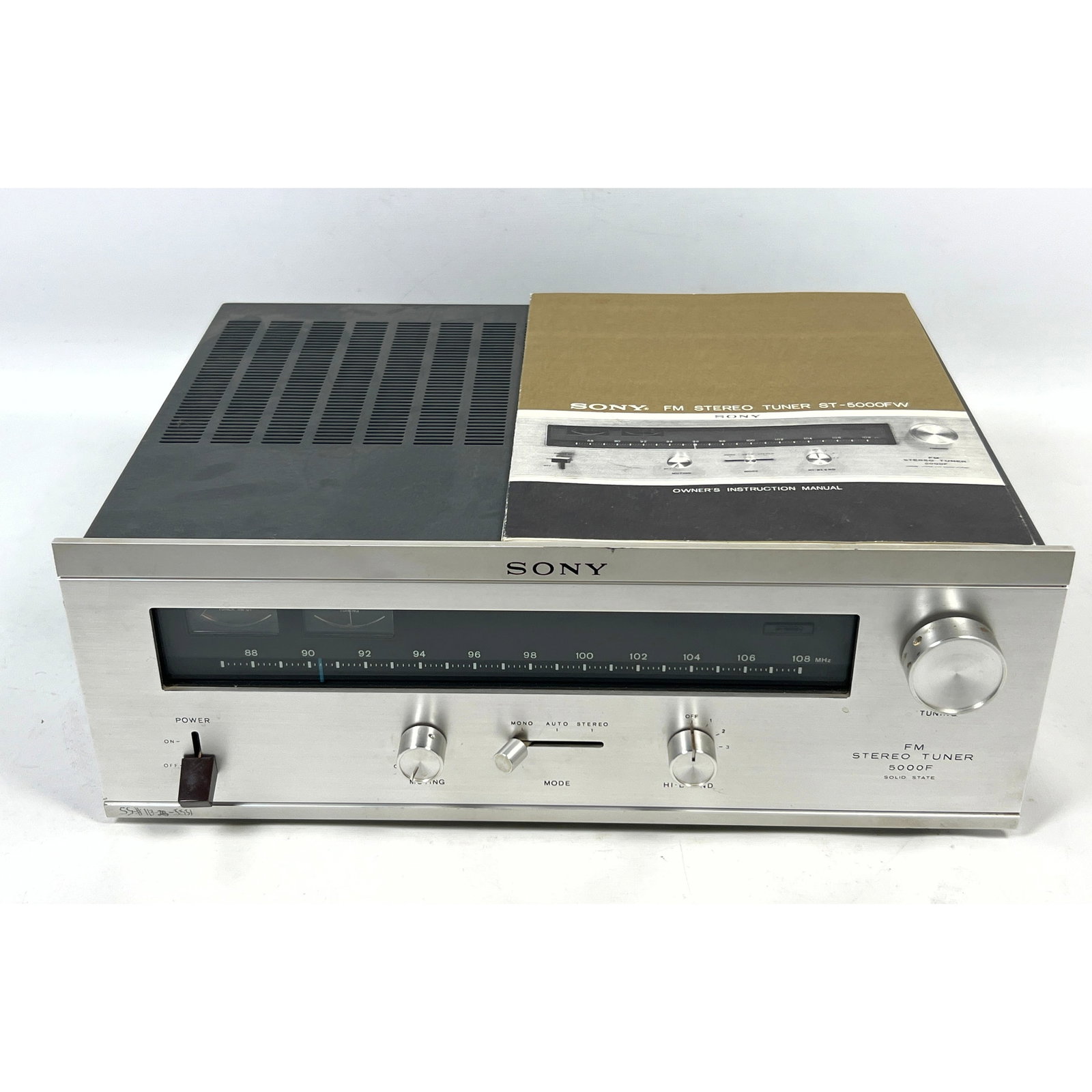 Sony FM stereo tuner, model ST-5000FW, vintage high-fidelity solid-state component produced by Sony (1 of 12)