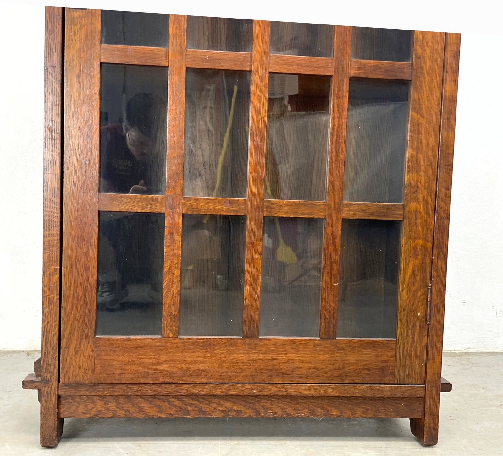 Vintage L and J G Stickley arts and Crafts Mission Oak Bookcase with Single Mullion Door. model 64. - 9