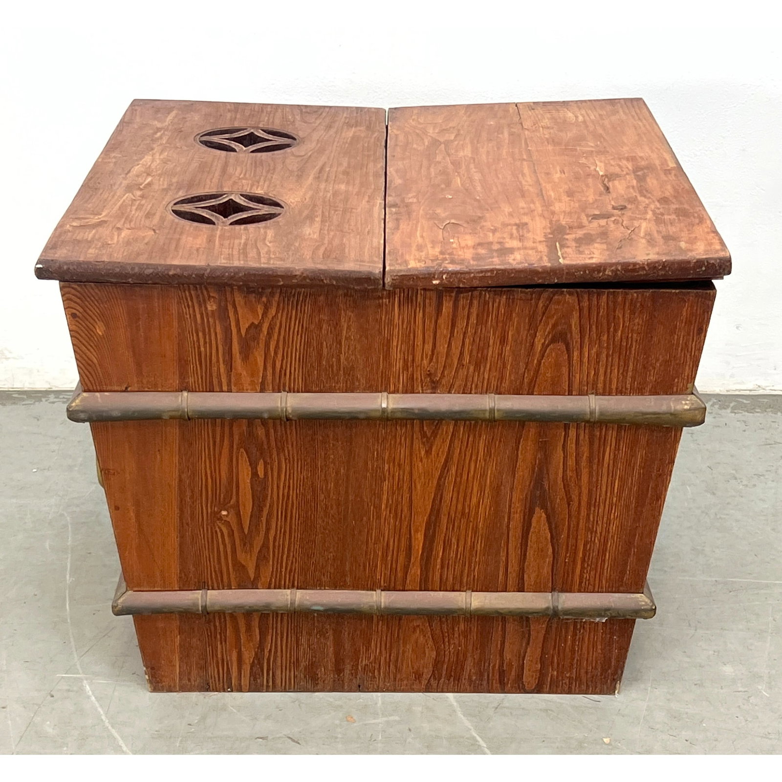 Japanese Style Wood Storage Box Planter. Zinc lined. (1 of 9)