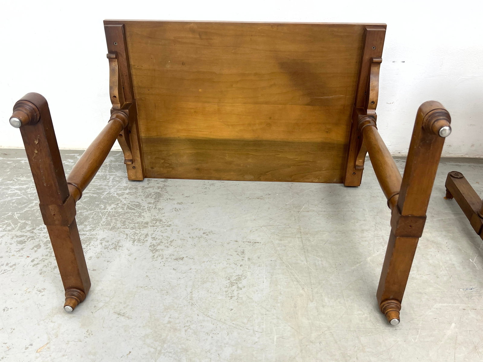 Heritage 3pc Nesting Table Set. - 8
