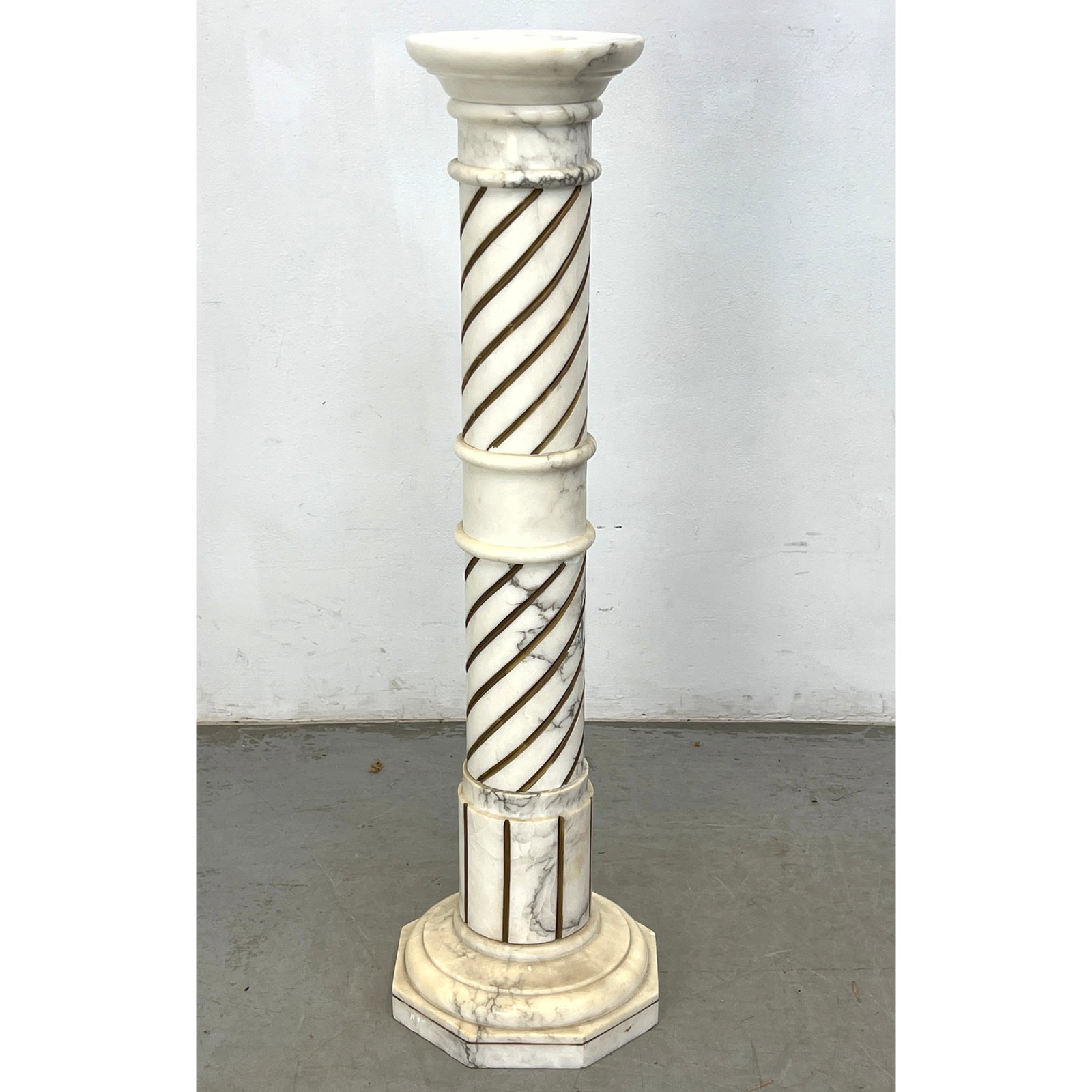 Vintage Decorated Marble Pedestal. (1 of 9)