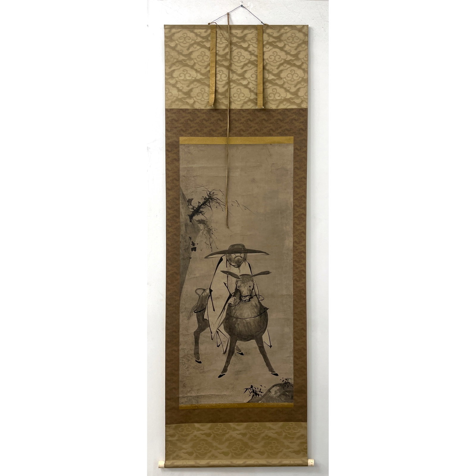 Chinese Hand Painted Scroll. (1 of 12)