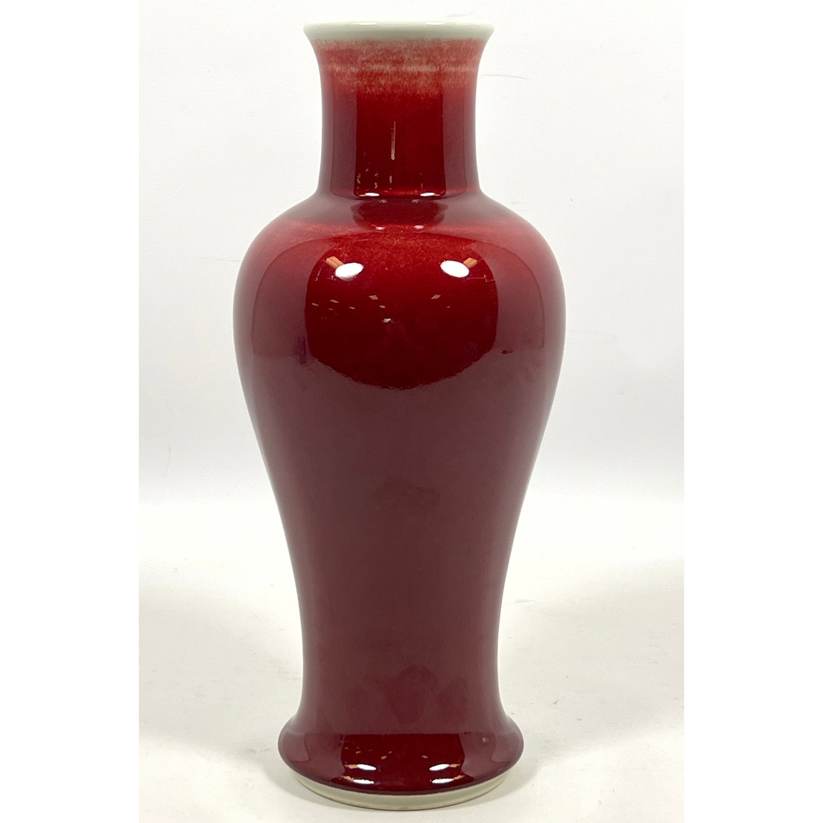 Chinese Nanyao red guanyinping Balauster Vase. Marked Qianlong: Chinese Nanyao red guanyinping Balauster Vase. Marked Qianlong Dimensions: Height: 13 inches, Width: 4 inches, Depth: 4 inches. --- US Packing and Shipping charge: In house shipping available. Will be