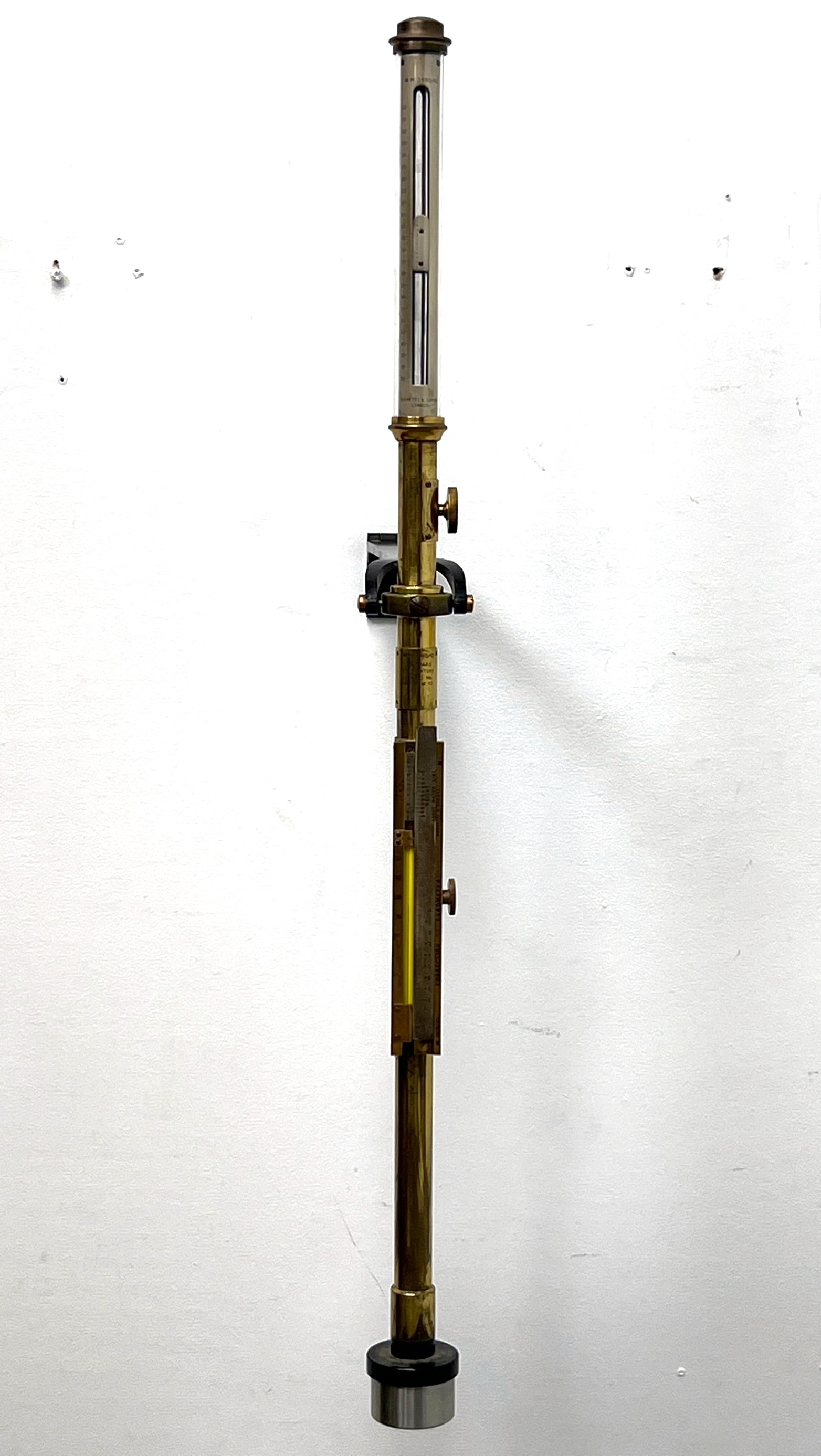 Precision marine Kew pattern mercury barometer manufactured by the London firm Negretti and Zambra. (1 of 11)