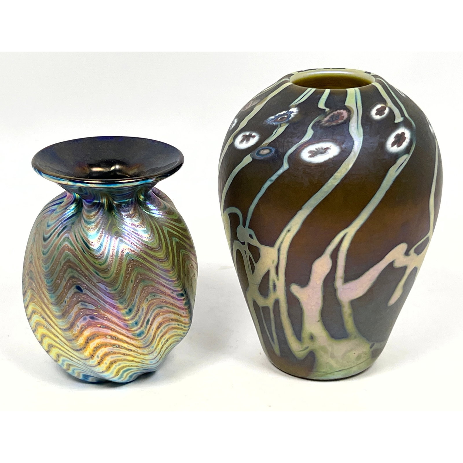 2pcs Studio Art Glass Vases. Carl Radke Phoenix Studios, Signed swirl vase. (1 of 16)