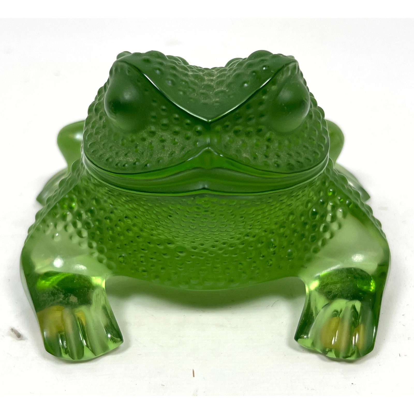 Lalique France art glass figurine of a toad, identified as the Gregoire model.: Lalique France art glass figurine of a toad, identified as the Gregoire model. Dimensions: Height: 3.5 inches, Width: 4.5 inches, Depth: 4.75 inches. --- US Packing and Shipping charge: In house shipp