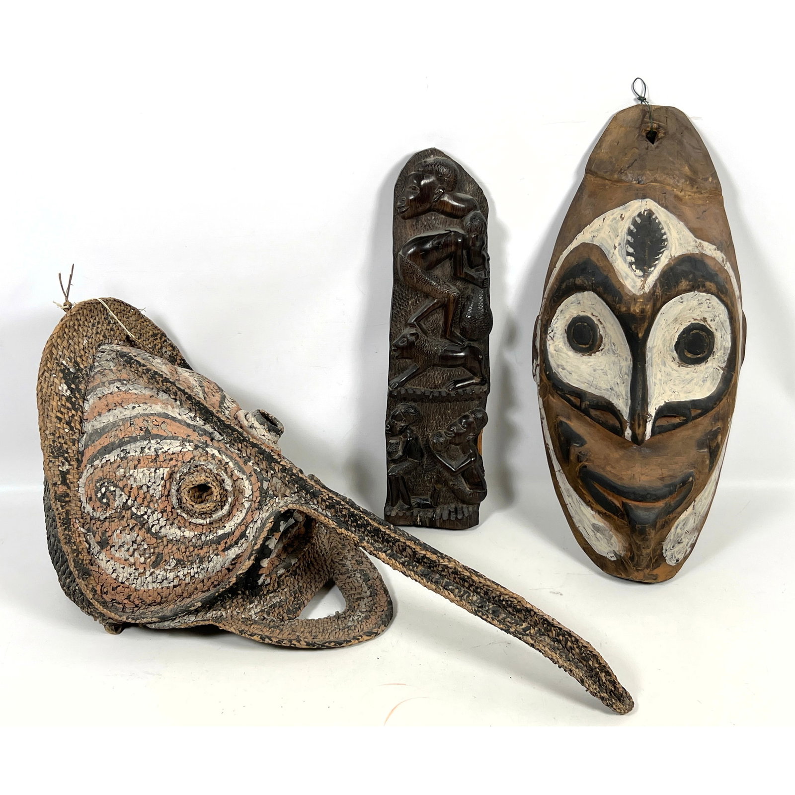 3pcs ethnographic objects: 2 masks from the Sepik River region of Papua New Guinea and a carved wood (1 of 17)