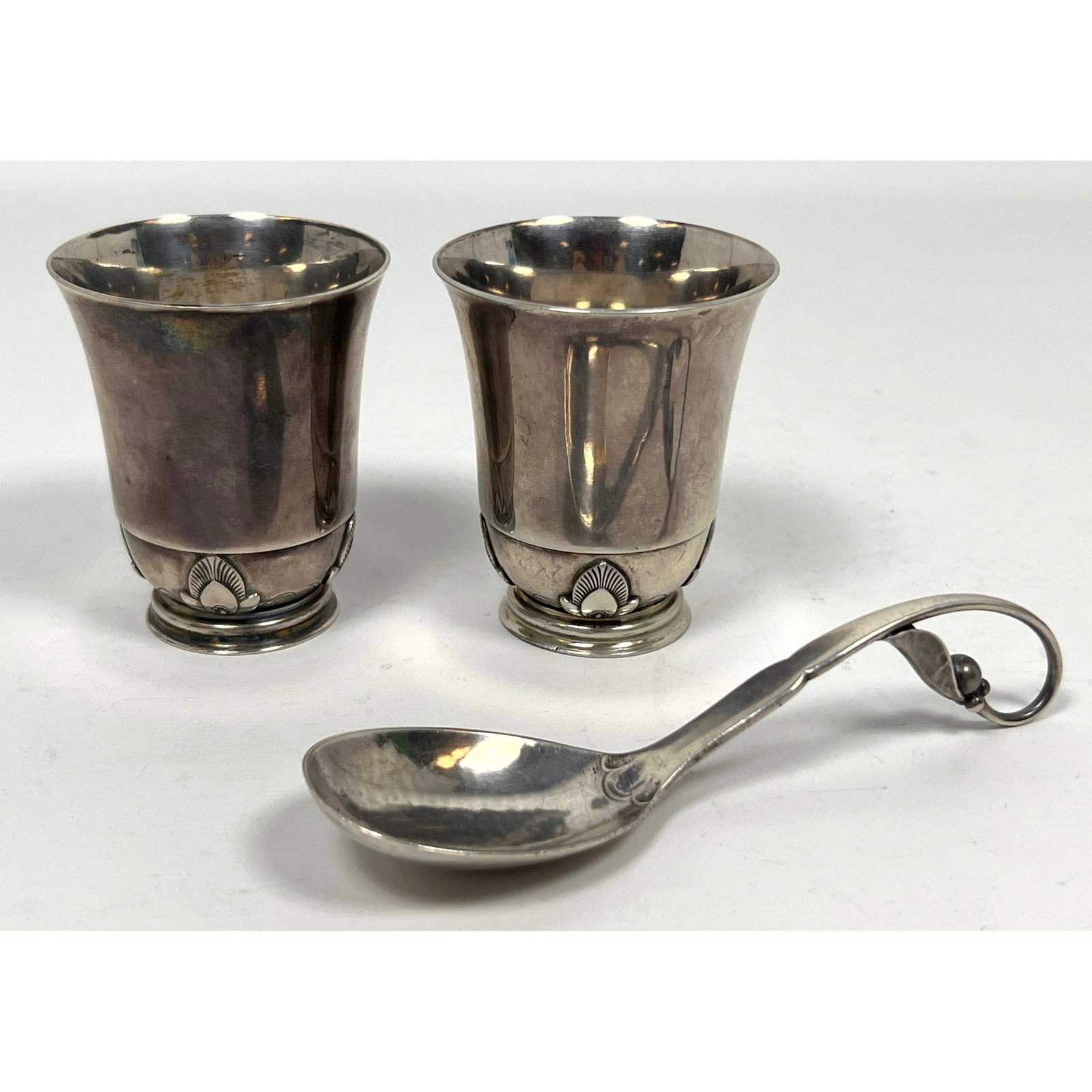 3pcs Georg Jensen Sterling Objects. 2 CACTUS Pattern cups and Pea Pod Sauce spoon. (1 of 14)