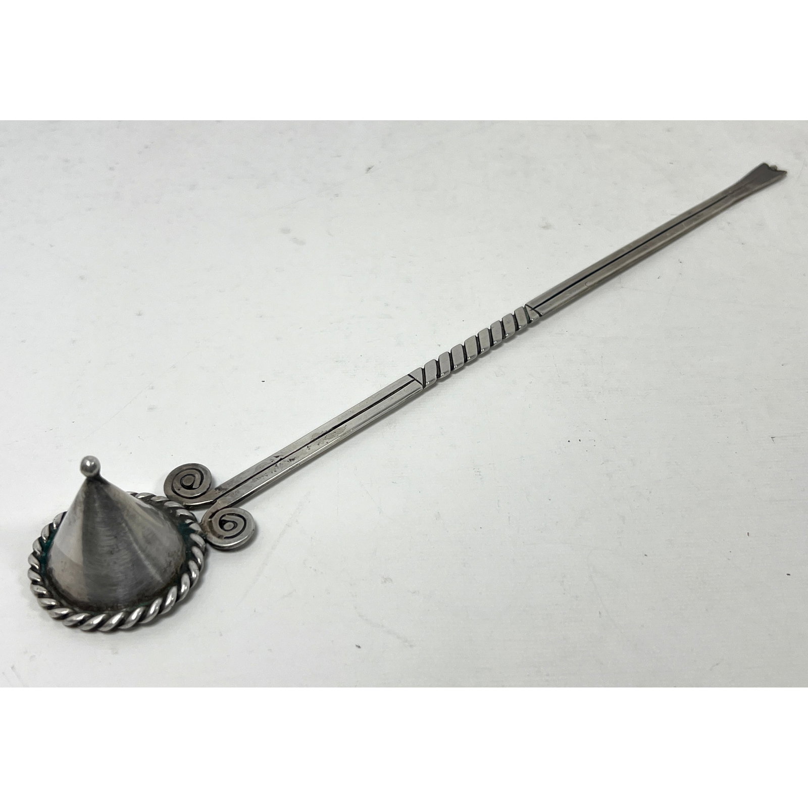 990 Sterling Silver HECTOR AGUILAR Candle Snuff. TAXCO, MEXICO. Snuff has rope trim and small ball f (1 of 8)