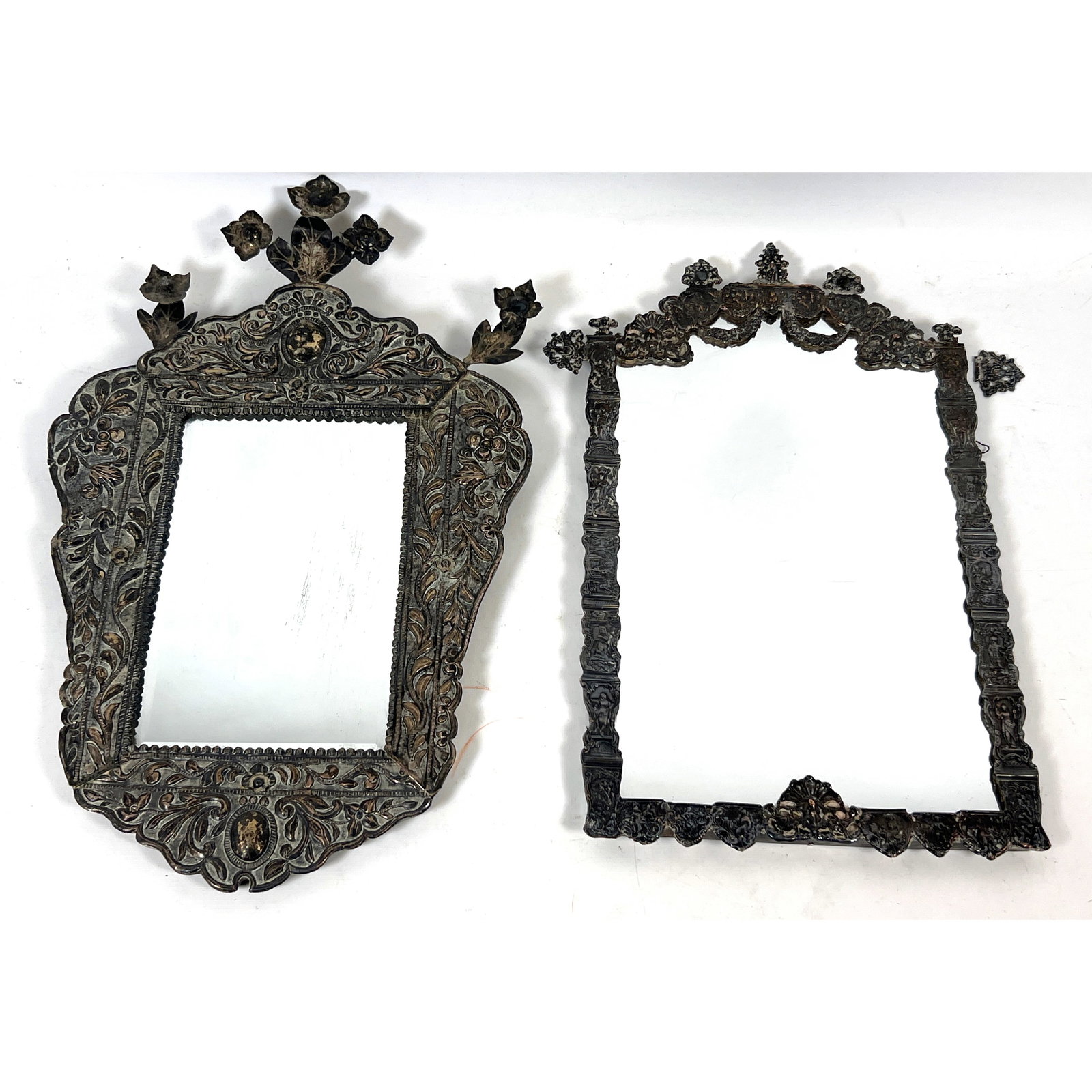 2pcs Antique Silver Mirror Frames. Small wall mirrors. (1 of 15)