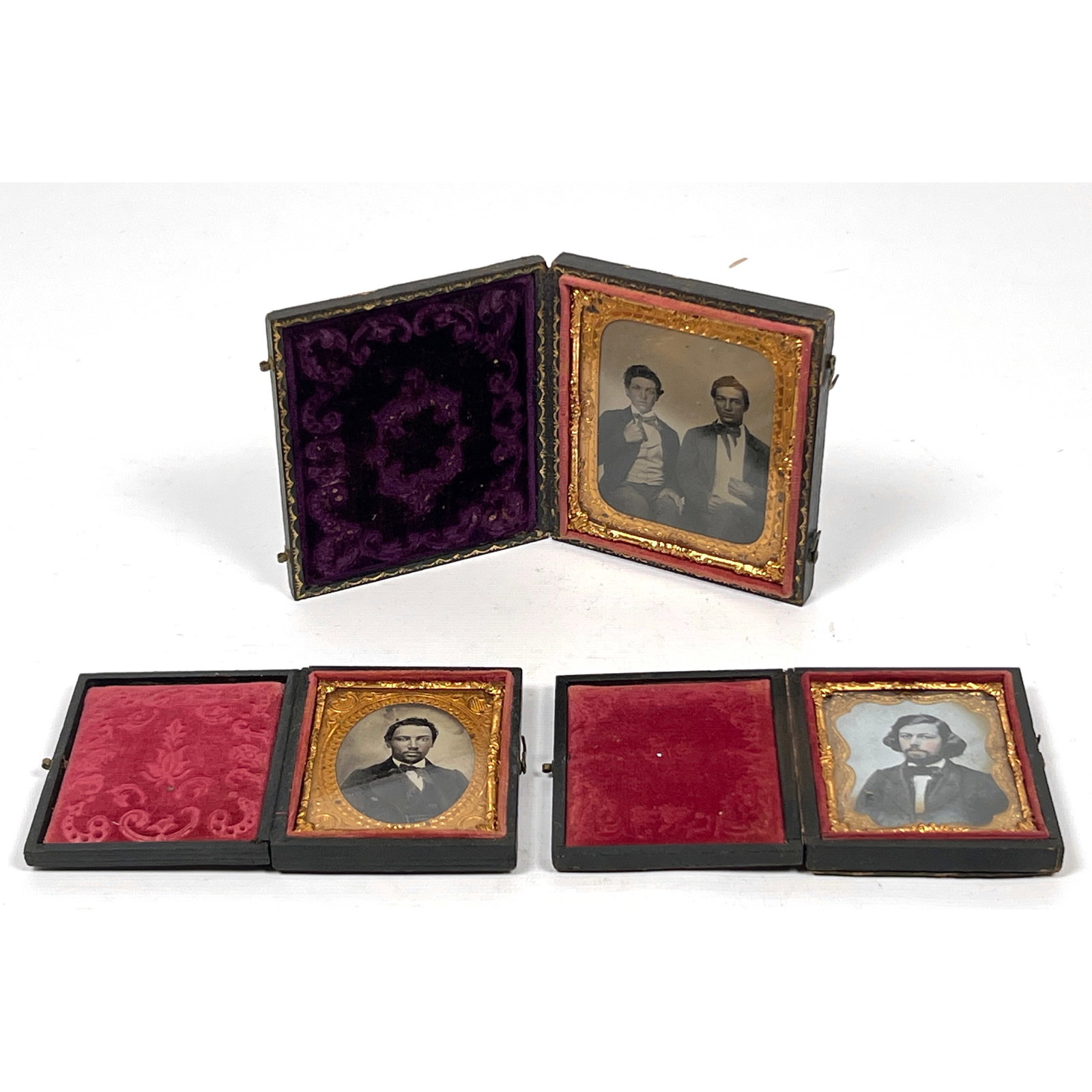 3pcs Mid-19th-century ambrotype portraits, Double portrait of two young men seated together, Portrai (1 of 15)