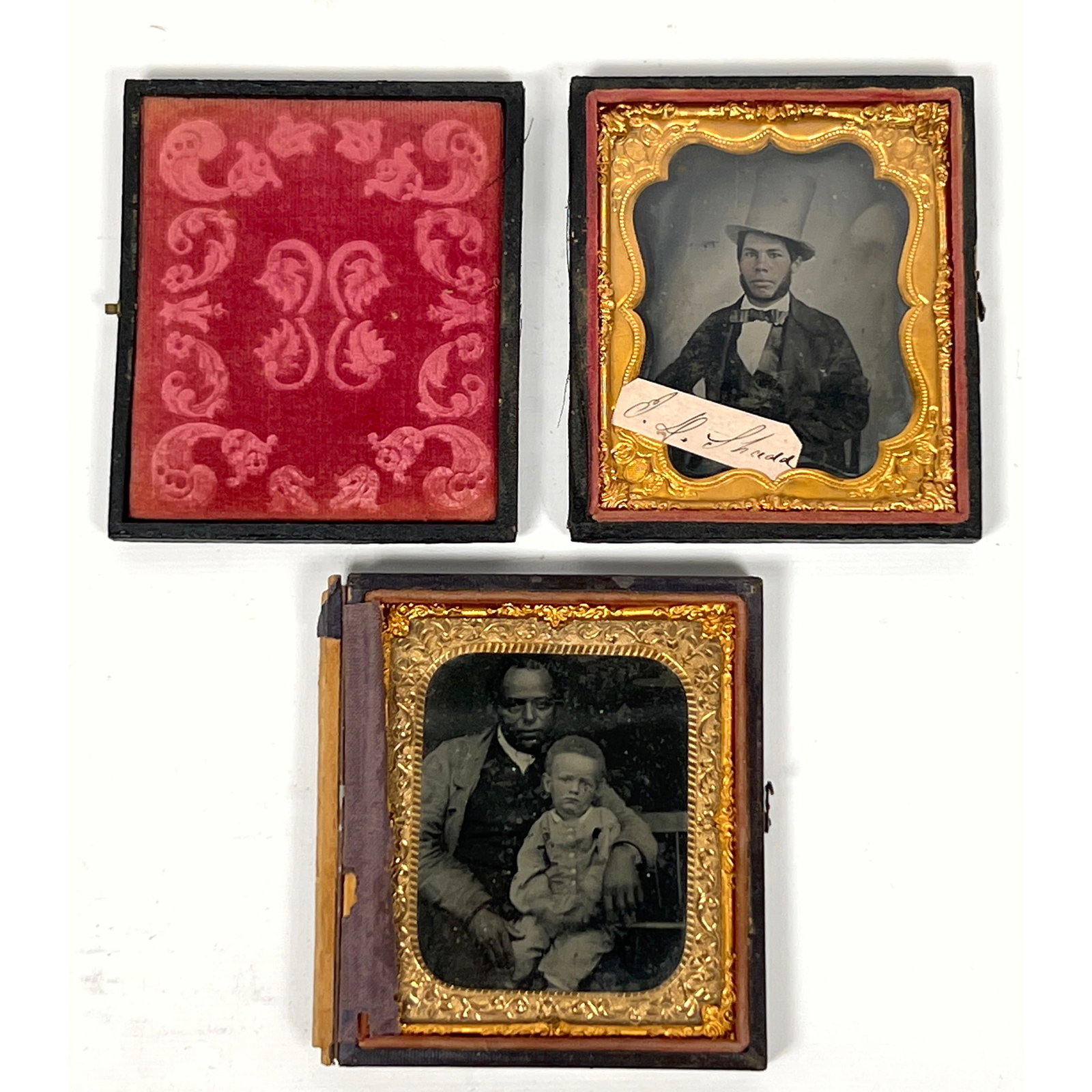 2pcs Mid-19th-century cased photographs featuring subjects of African descent sixth-plate ambrotype (1 of 12)