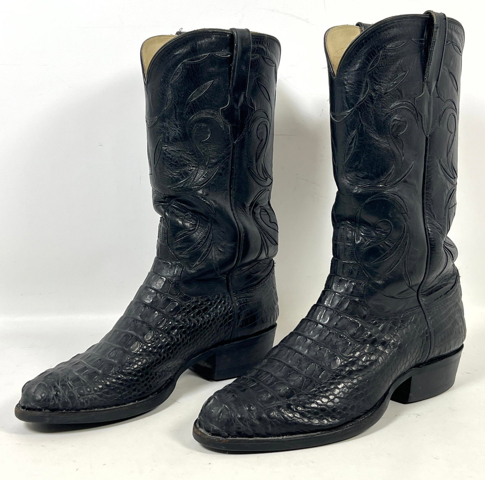 Pair John Allen Woodward Western boots. The vamps are constructed from black Alligator featuring a l (1 of 10)
