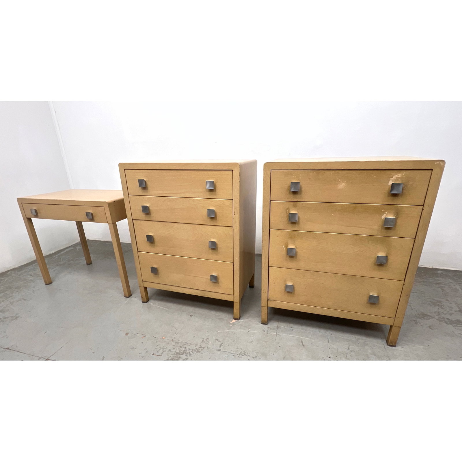 3pcs Simmons Furniture Metal Bedroom Set. 2 Tall Chests and 1 Drawer Writing Desk. (1 of 20)